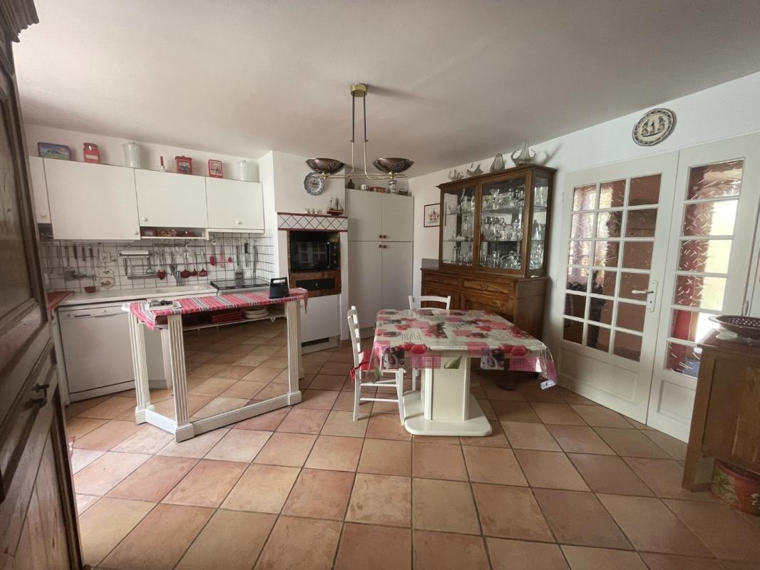3 bedroom maison in Montjaux, Aveyron, France