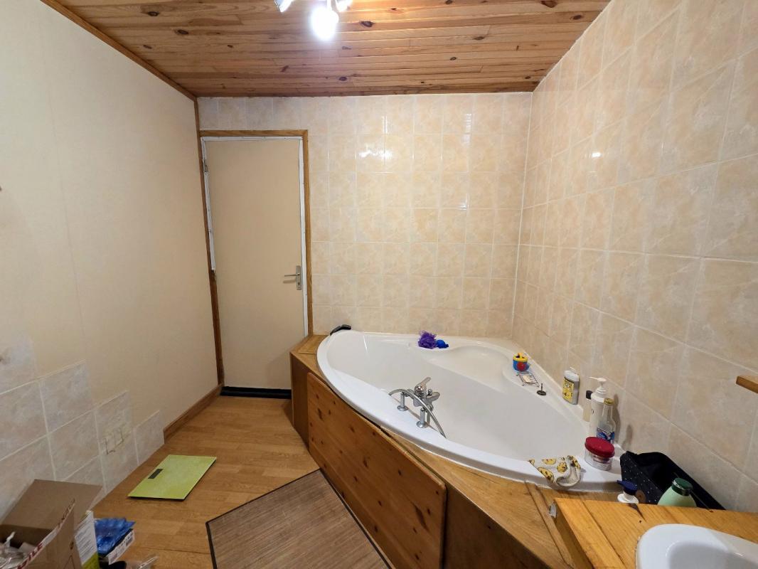 2 bedroom maison in Baraqueville, Aveyron, France