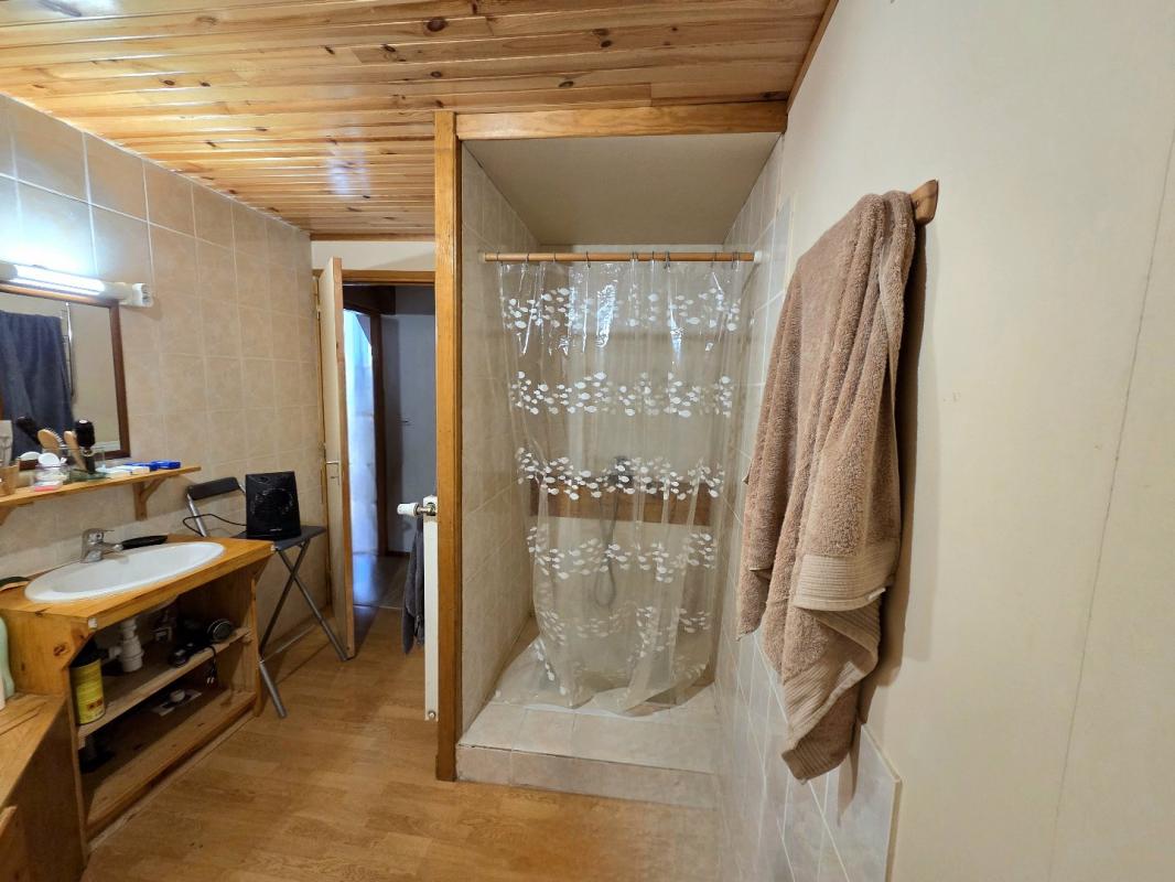 2 bedroom maison in Baraqueville, Aveyron, France