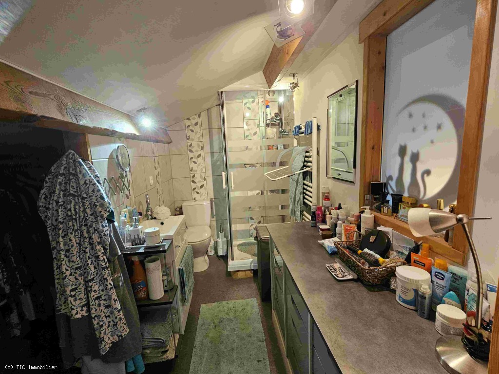 6 bedroom House in Villefagnan, France – r7406