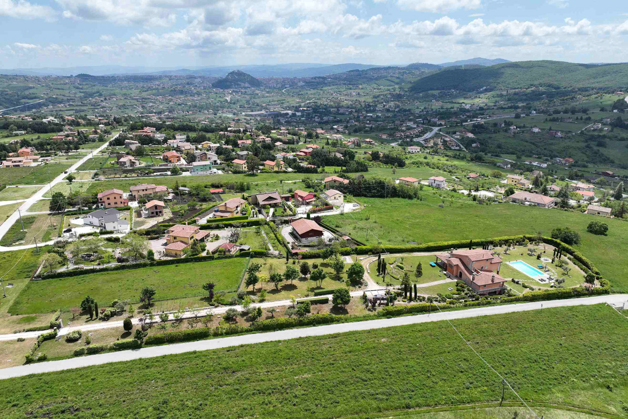 Oratino, the Call of the Molisane Hills – V003138