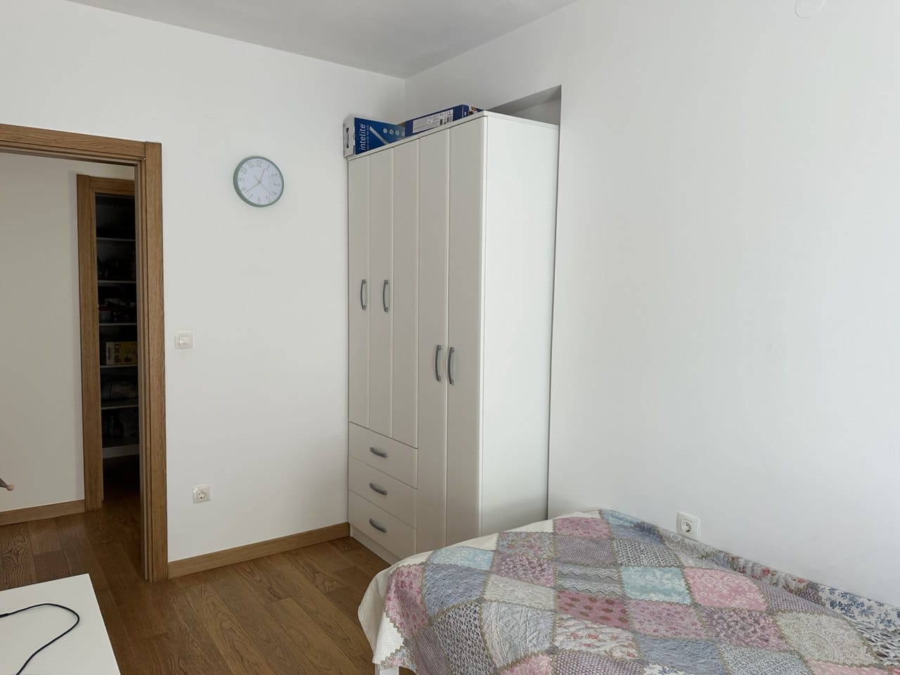 Spacious sea-view apartment in Rafailovici — 122 m², garage included