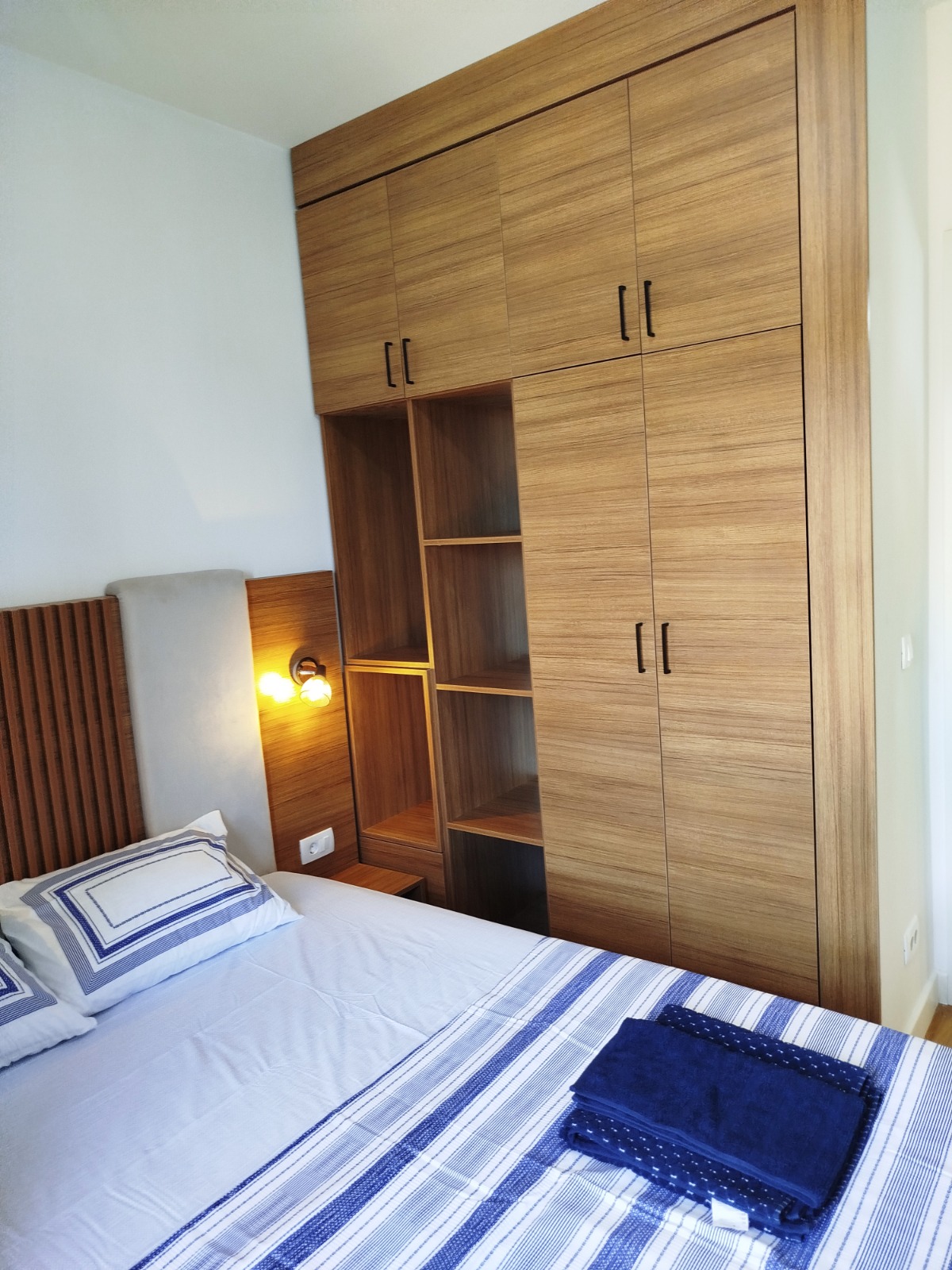 One-Bedroom Apartment with Sea View — Rafailovici