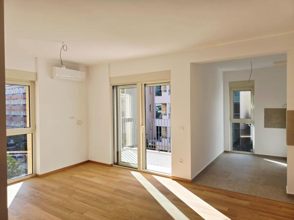 Exclusive Apartment with Master Bedroom in the Heart of Budva — 200m from the Sea