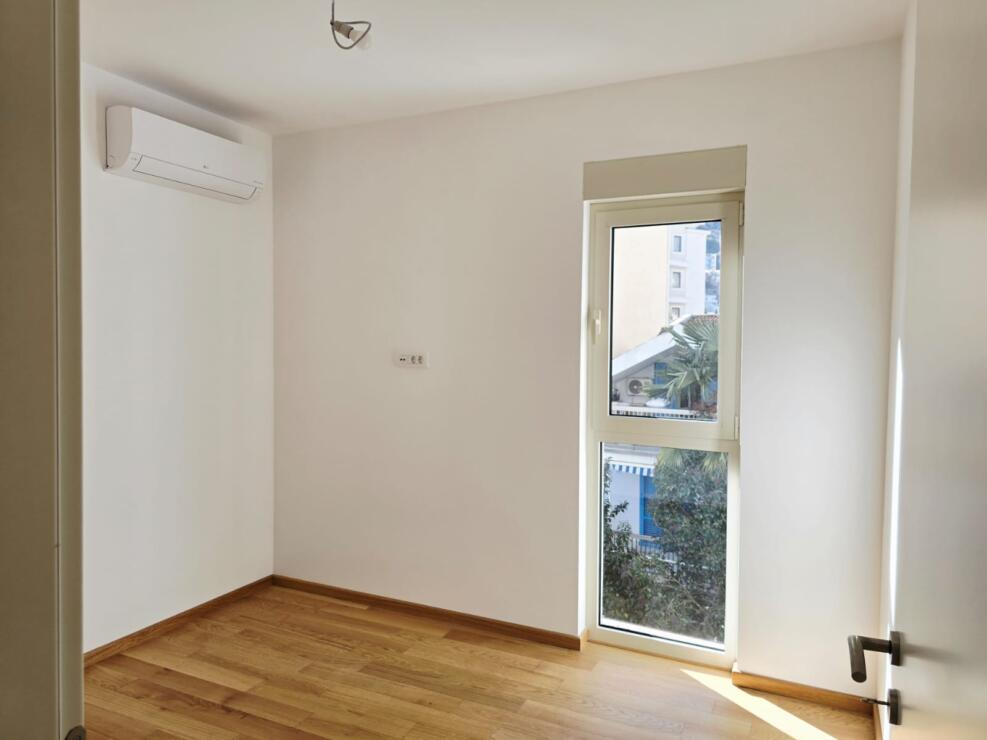 Exclusive Apartment with Master Bedroom in the Heart of Budva — 200m from the Sea