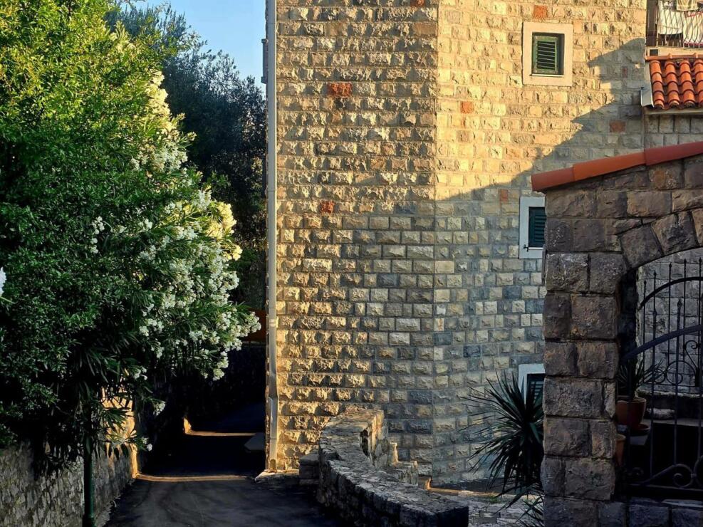 An apartment with authentic charm in the heart of Rafailovichi, Montenegro