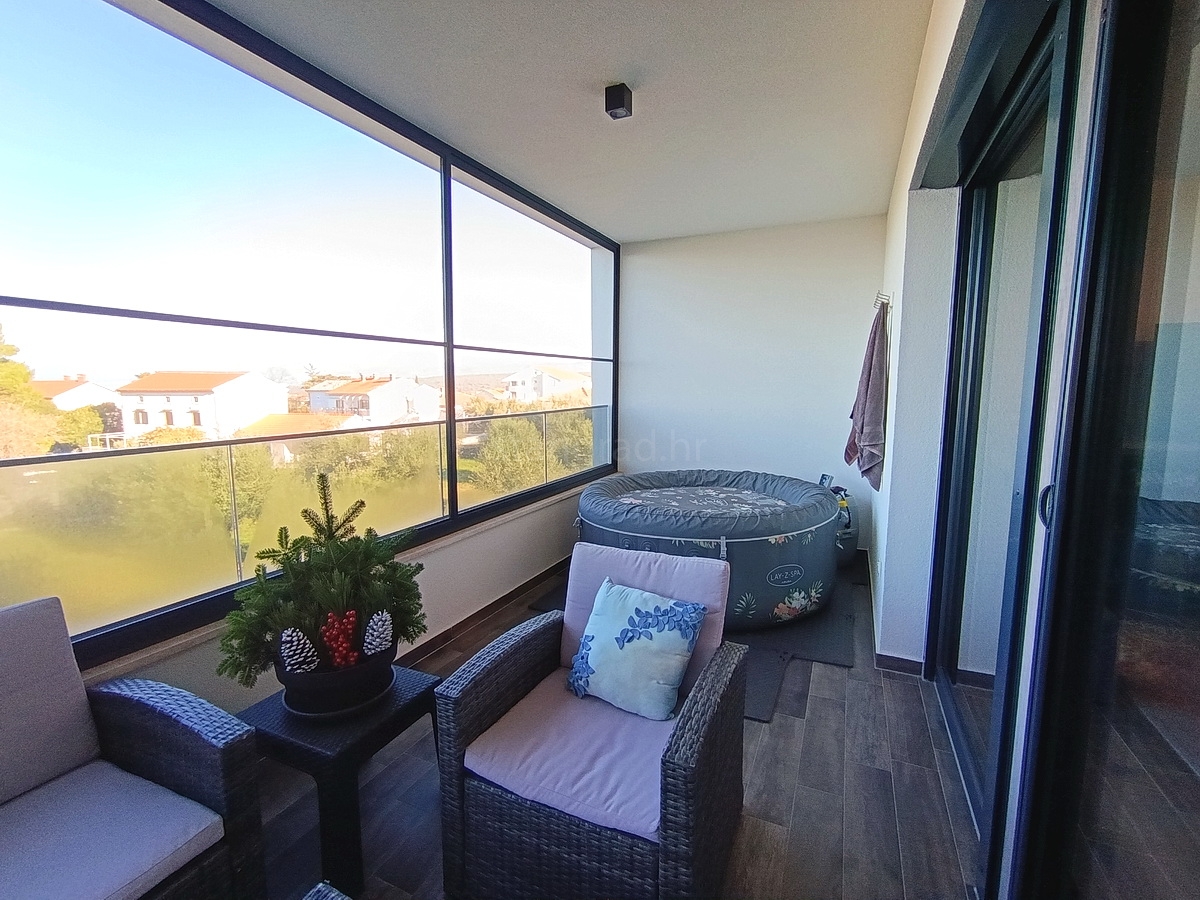 2 bedroom apartment in Malinska-Dubašnica, Croatia – 103602