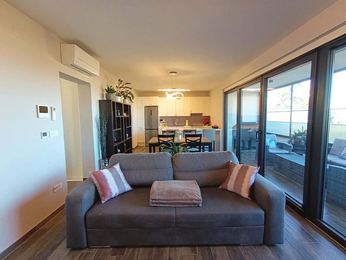 2 bedroom apartment in Malinska-Dubašnica, Croatia – 103602