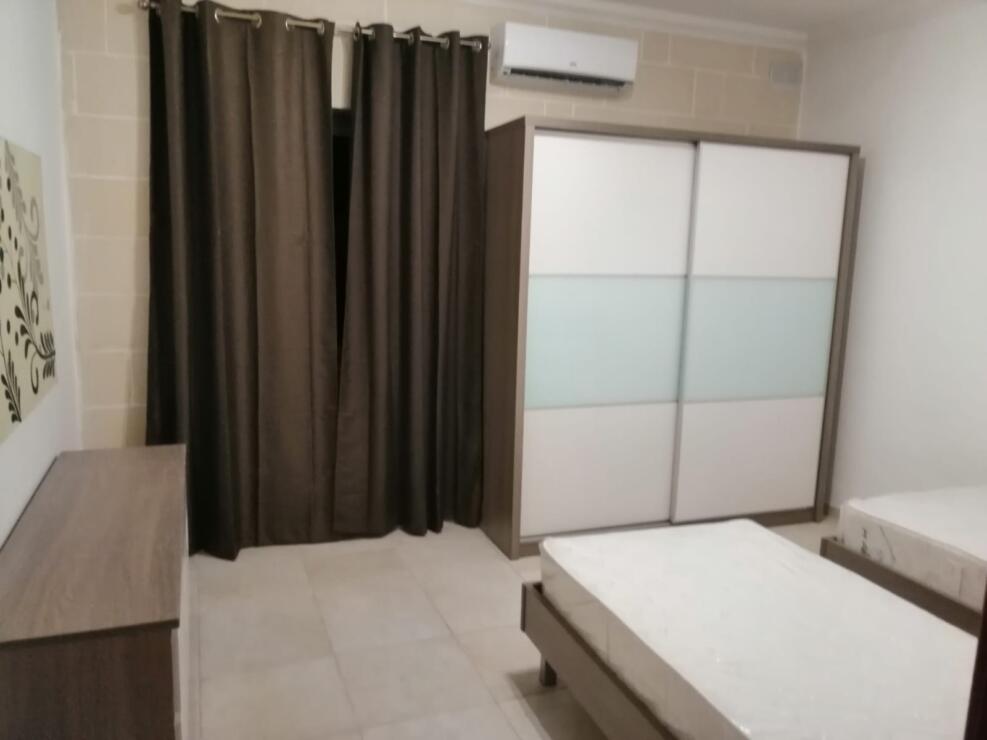 Elegant Newly Refurbished 3-Bedroom Semi-Detached Villa with A Pool in Kappara