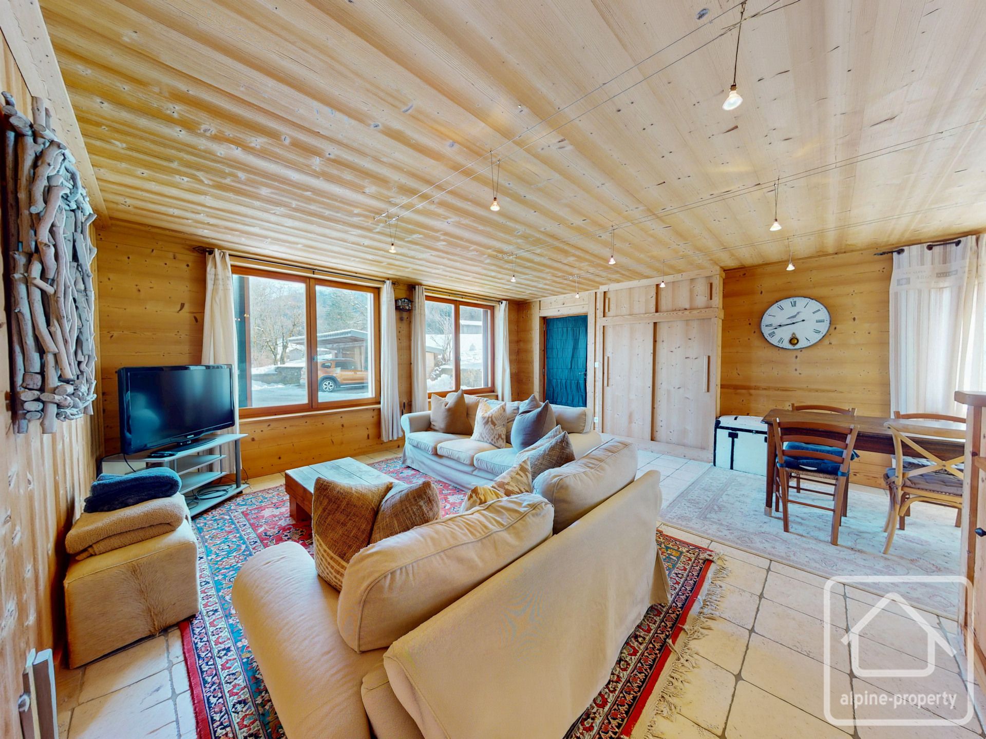 Prime Vercland 2 Bedroom Apartment, 600m To Lift, Large Living Area, Terrace Views, Low Charges, In Excellent Condition. – APPTRENAND