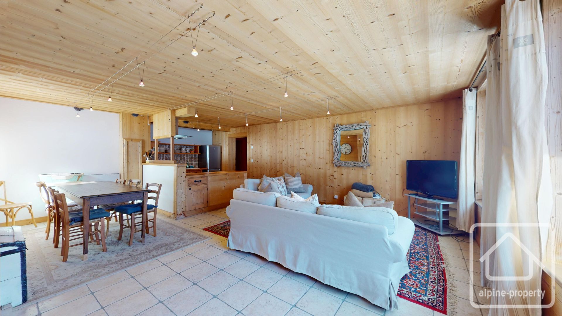 Prime Vercland 2 Bedroom Apartment, 600m To Lift, Large Living Area, Terrace Views, Low Charges, In Excellent Condition. – APPTRENAND