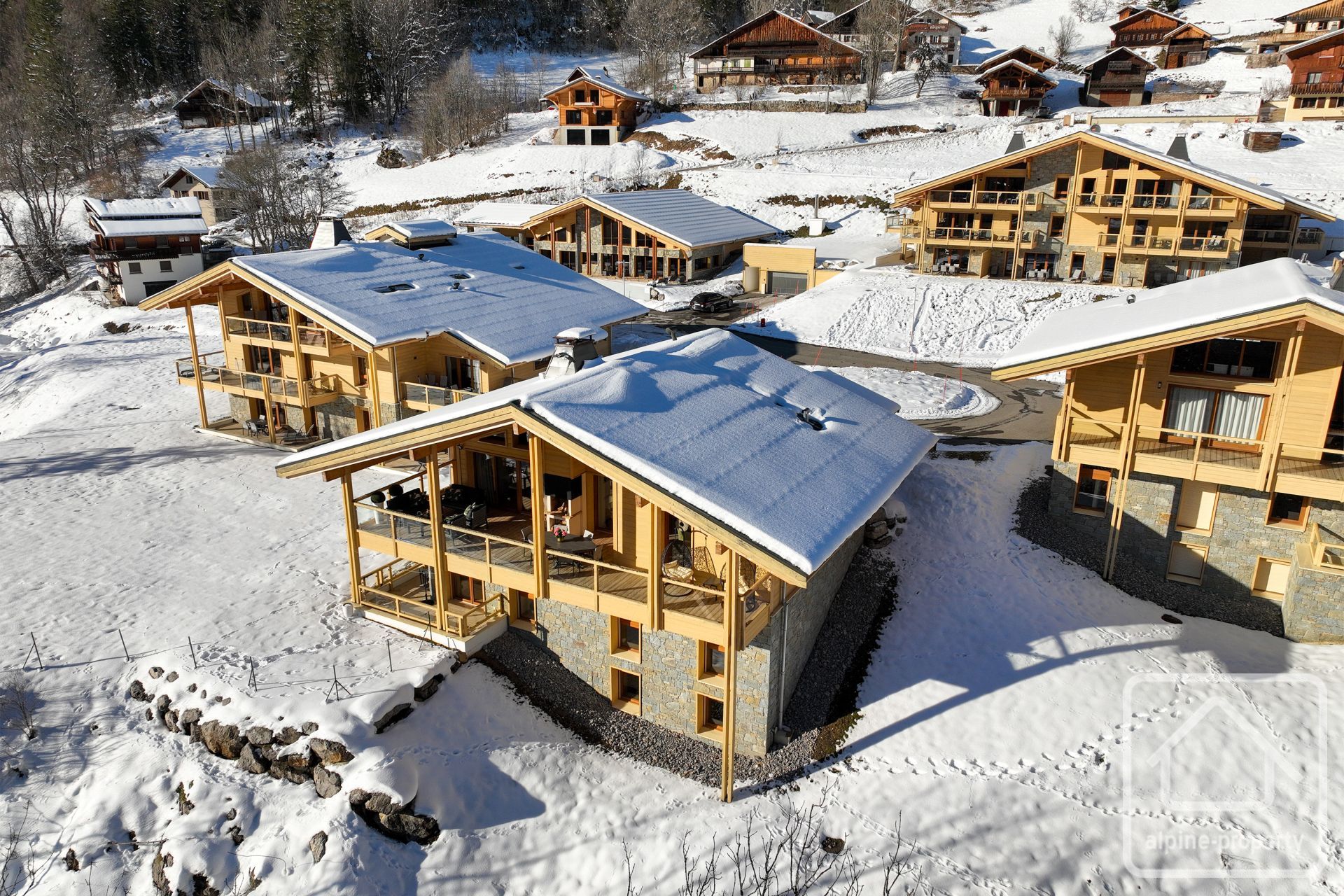 A Stunning, Modern Chalet Built To High Specifications, In A Sunny Location With Open Views. – CHALETGENEVA