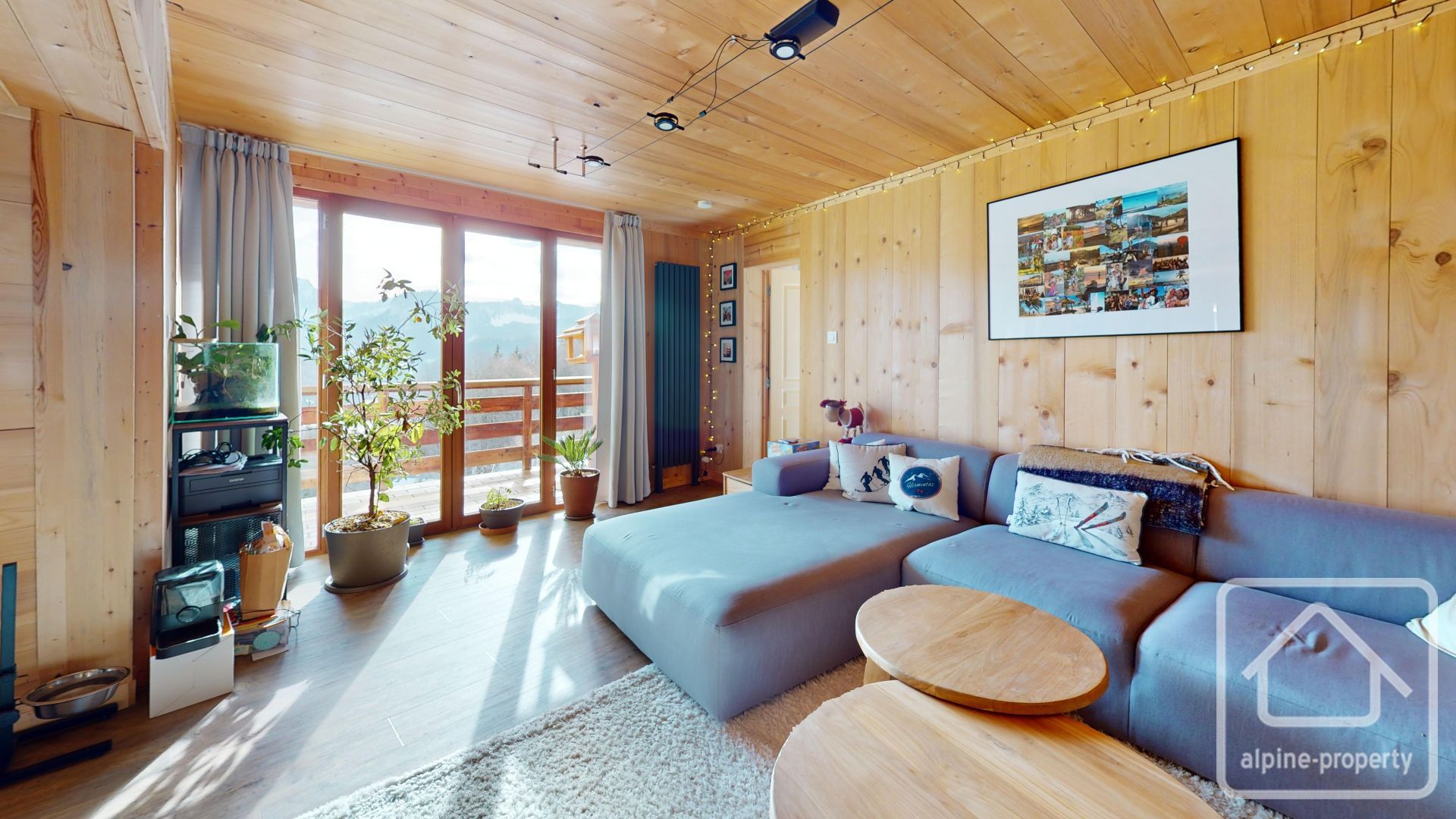 Exceptional Former Hotel In A Ski Resort Centre – 900 Sq M Of Opportunity – ZAMBARZOUK