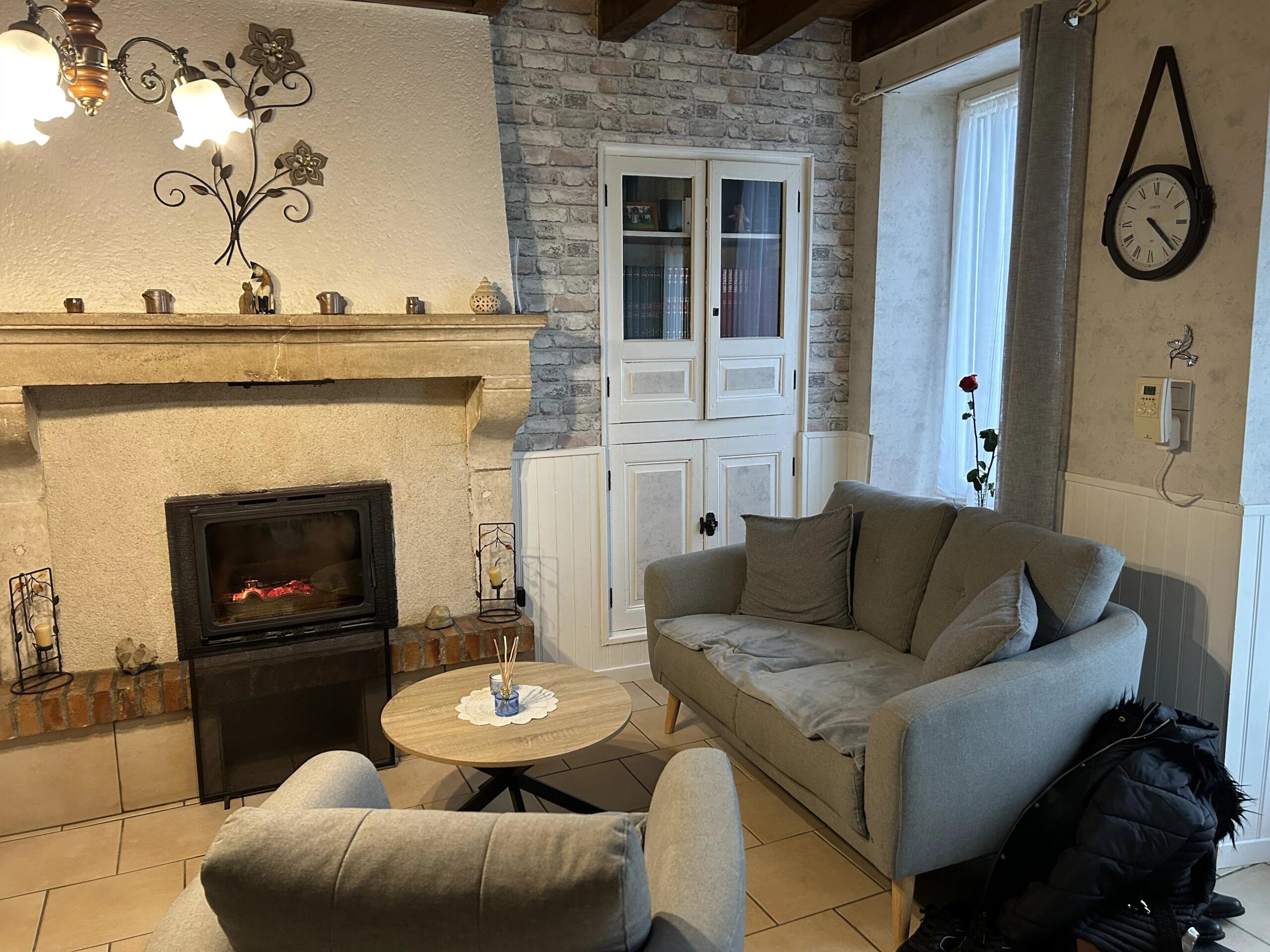 Pretty ready-to-move-in village house on one level, Centre – France – BVI84444