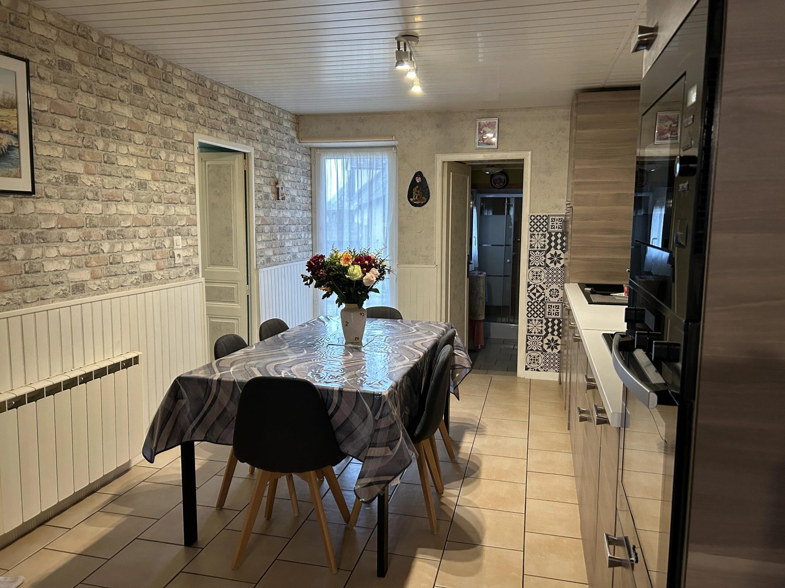 Pretty ready-to-move-in village house on one level, Centre – France – BVI84444
