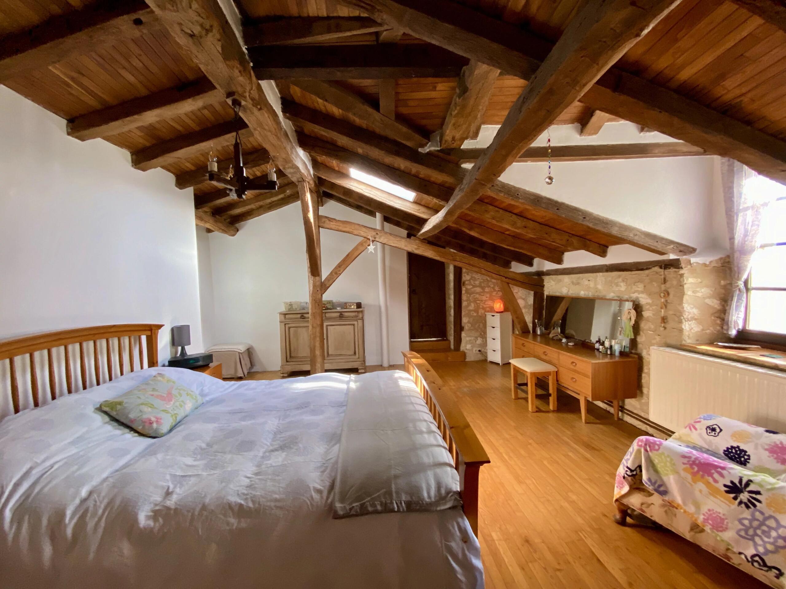 Charming stone property with pool in a Lovely Hamlet, Aquitaine – France – BVI84406