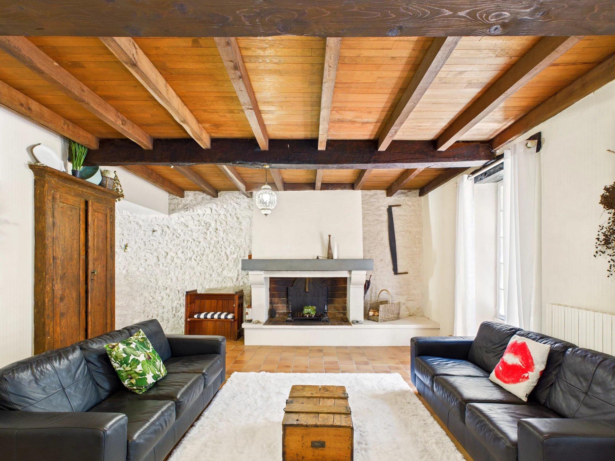 Close to Eymet – Beautiful stone house with pigeonnier, barn and pool, Aquitaine – France – BVI72249