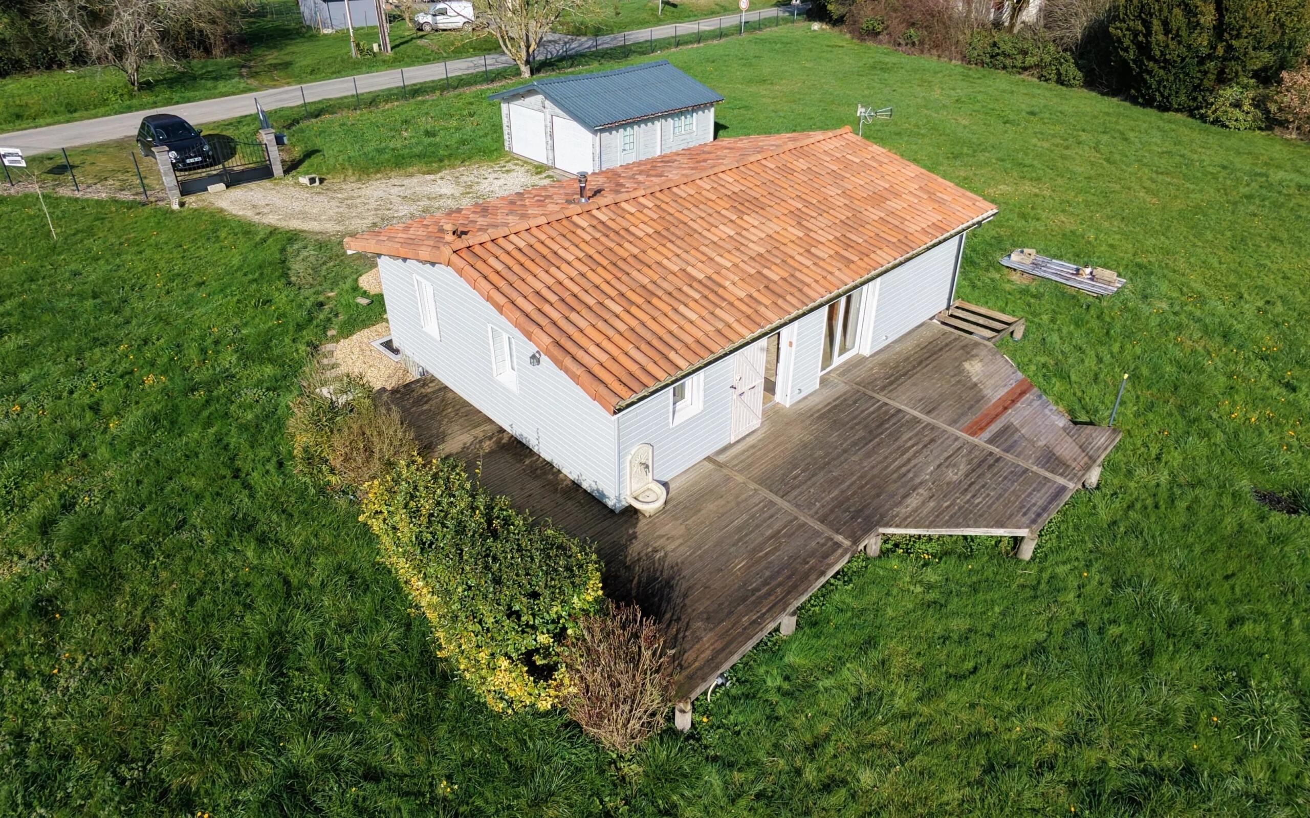 Charming Chalet near Aubeterre-sur-Dronne !, Aquitaine – France – BVI84583