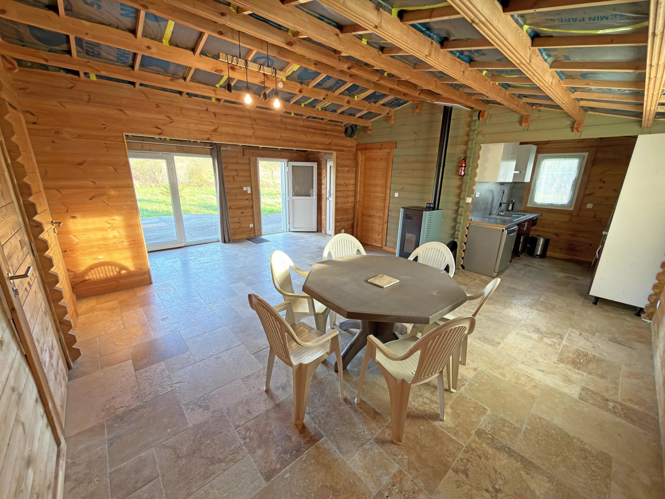 Charming Chalet near Aubeterre-sur-Dronne !, Aquitaine – France – BVI84583