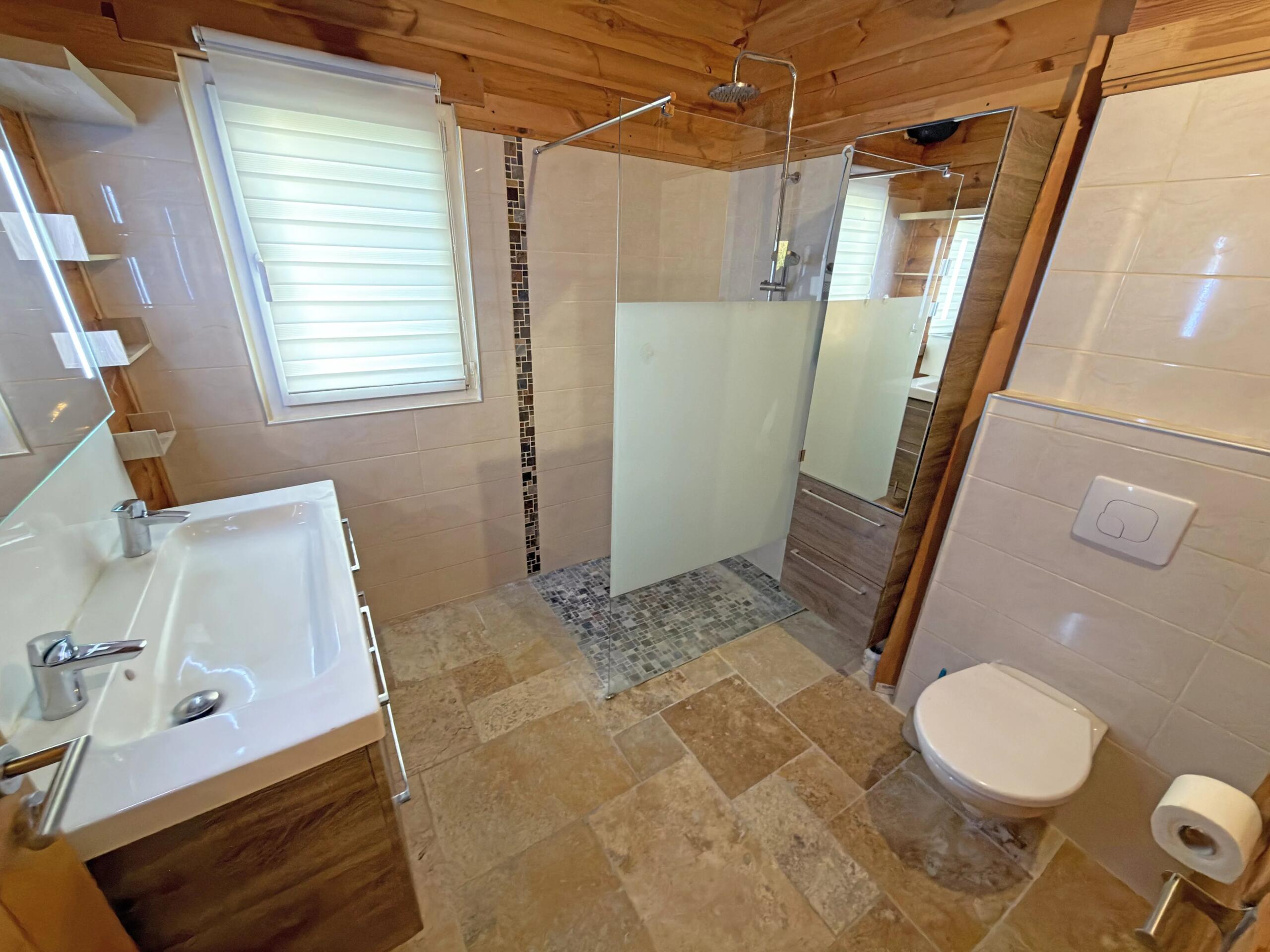 Charming Chalet near Aubeterre-sur-Dronne !, Aquitaine – France – BVI84583