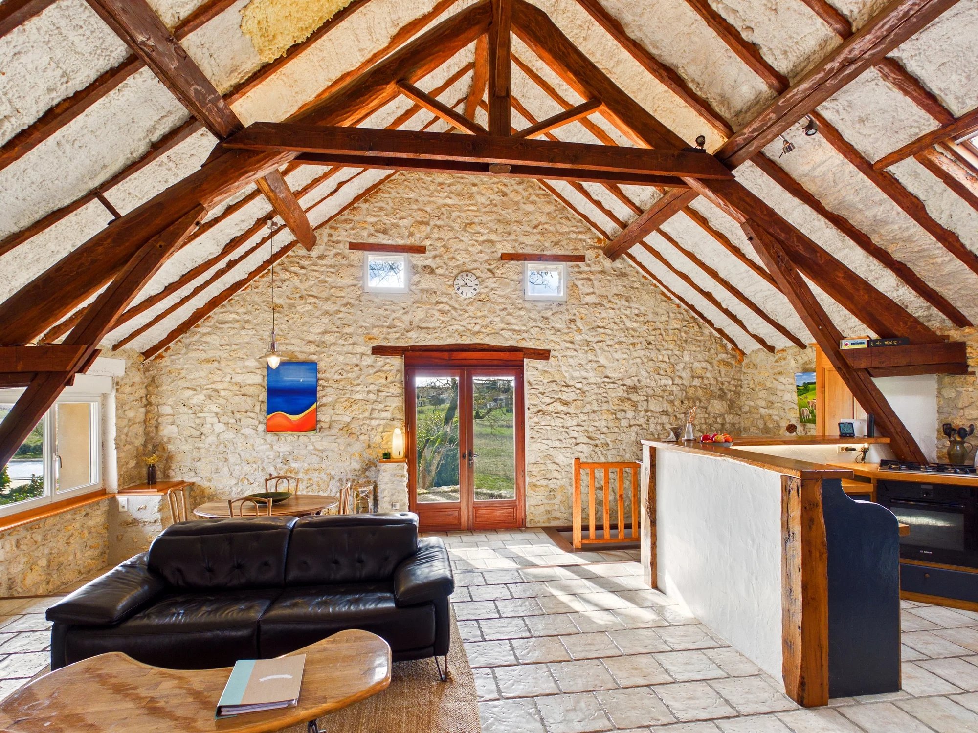 Charming 3-Bedroom Barn-Style Home with Pool and 1.3 Hectares of Land, Midi-Pyrénées – France – BVI84556