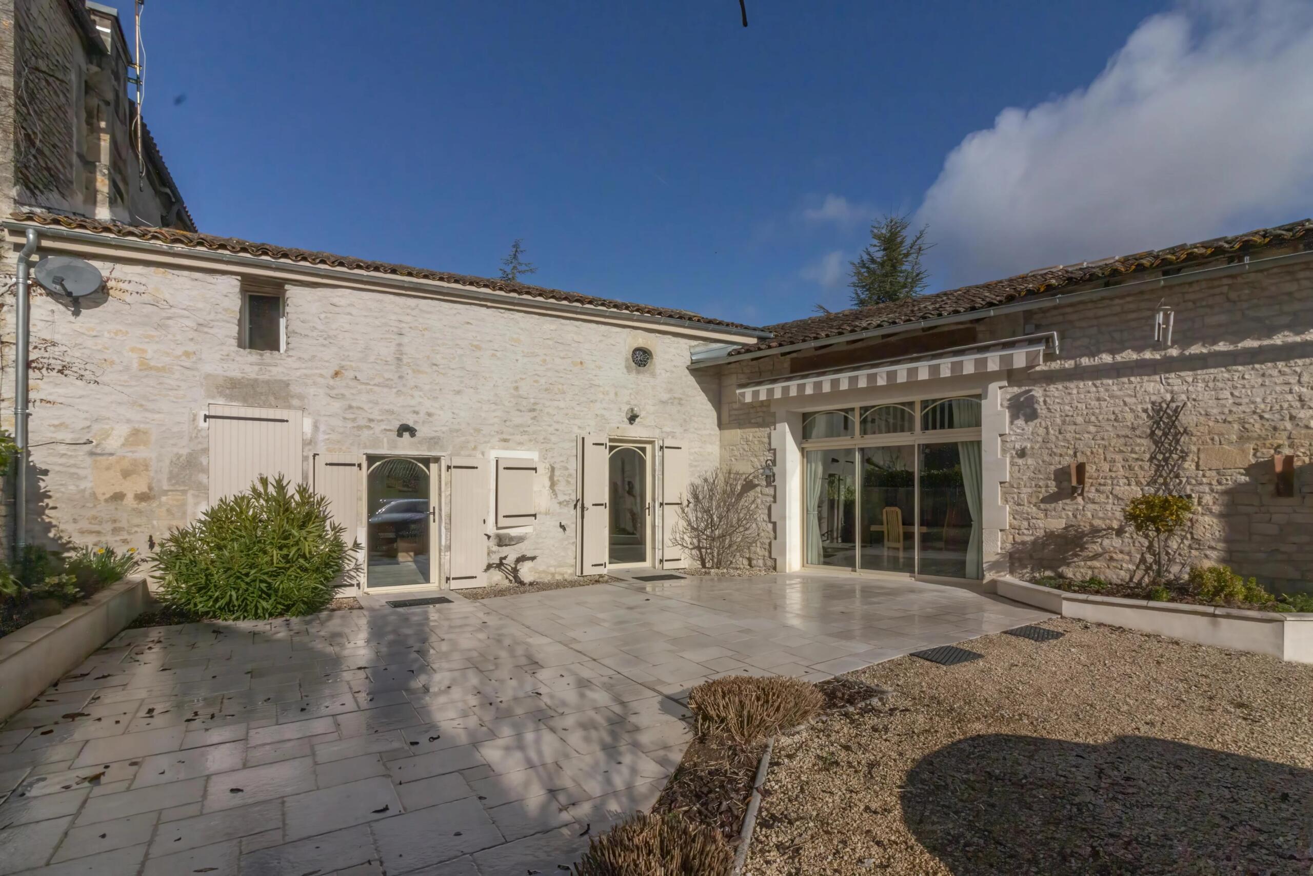 Your private haven just steps from village life, Poitou-Charentes – France – BVI84130