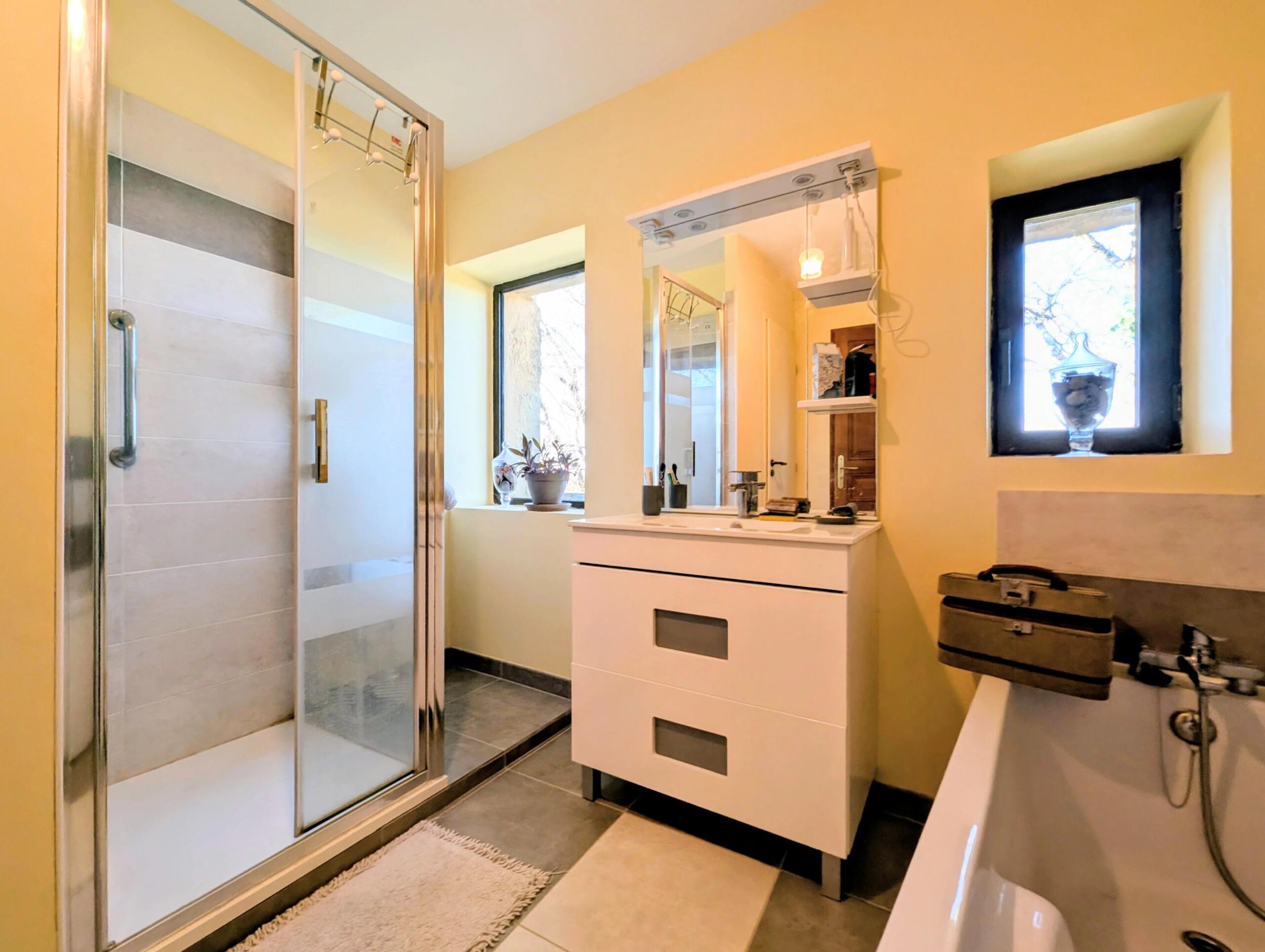 Charming village house with garden and stunning views, Aquitaine – France – BVI69888