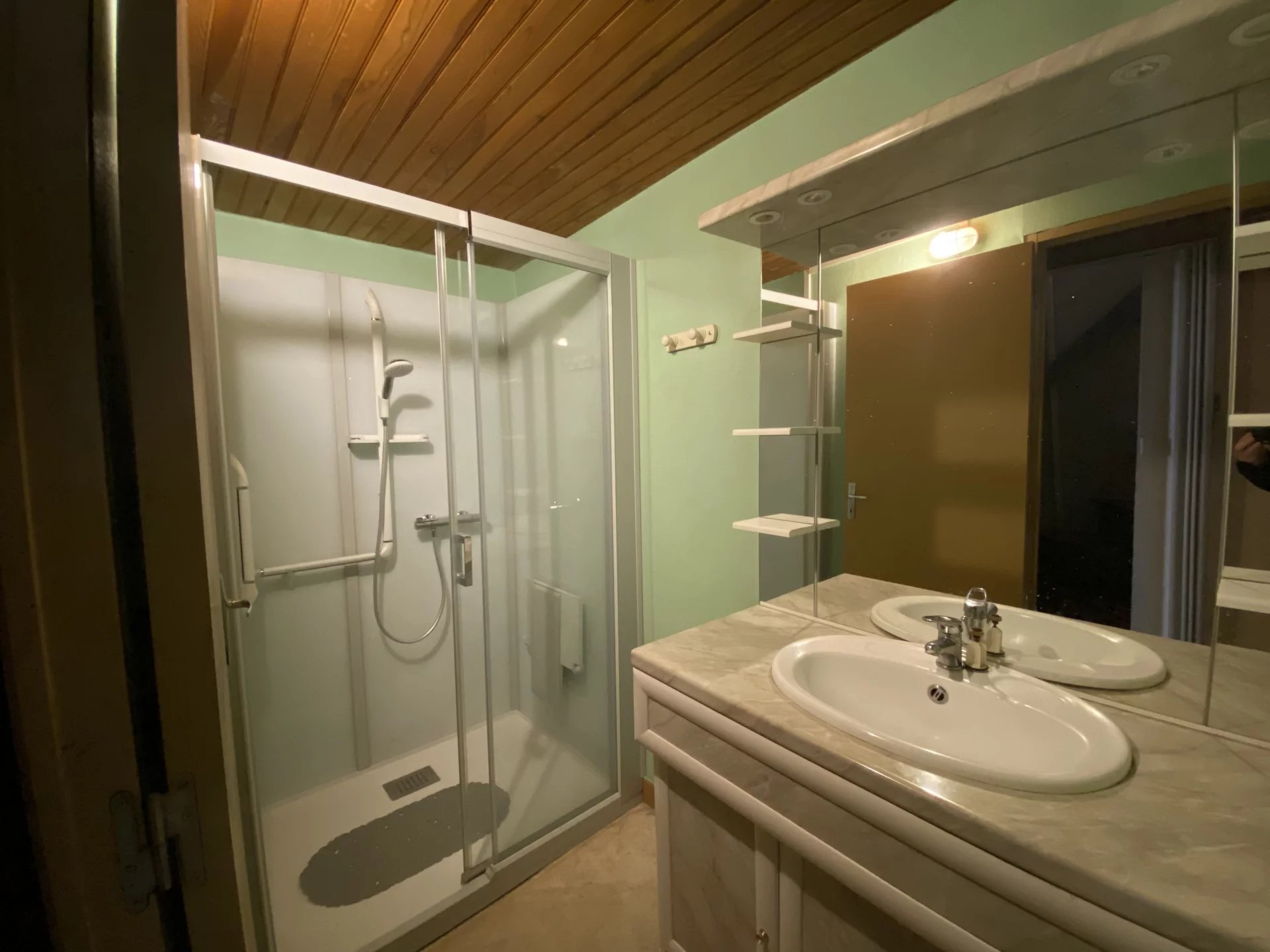 Three bedroom townhouse in centre of Bellac with a garden, Limousin – France – BVI78478