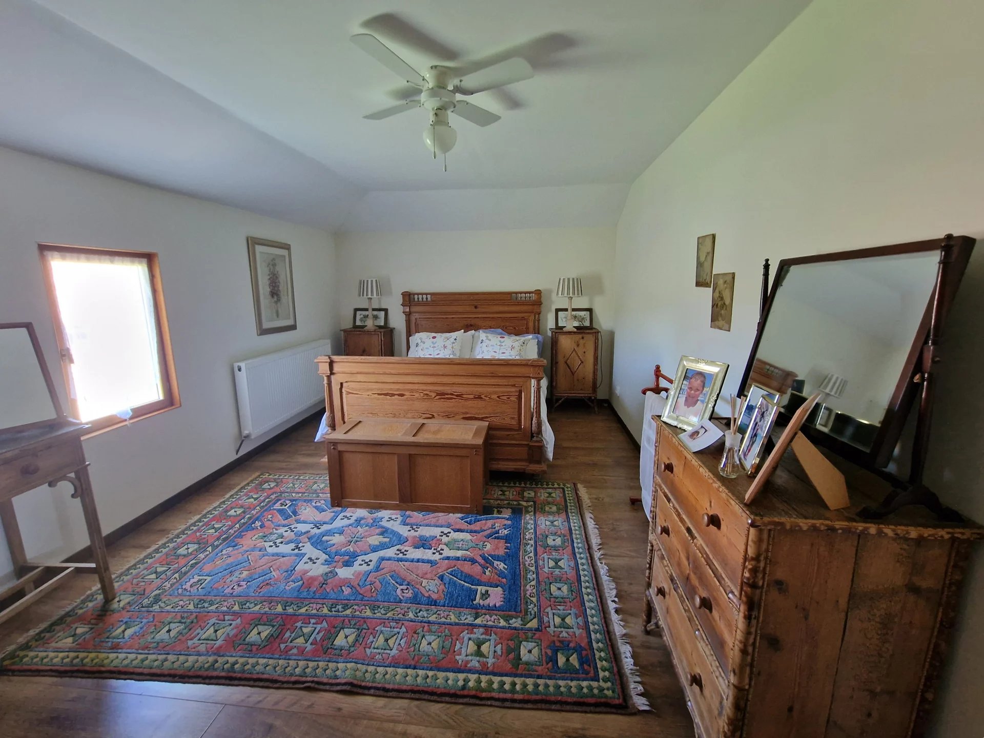 Atttractive property in prominant position with fabulous views and guest house, Aquitaine – France – BVI72308