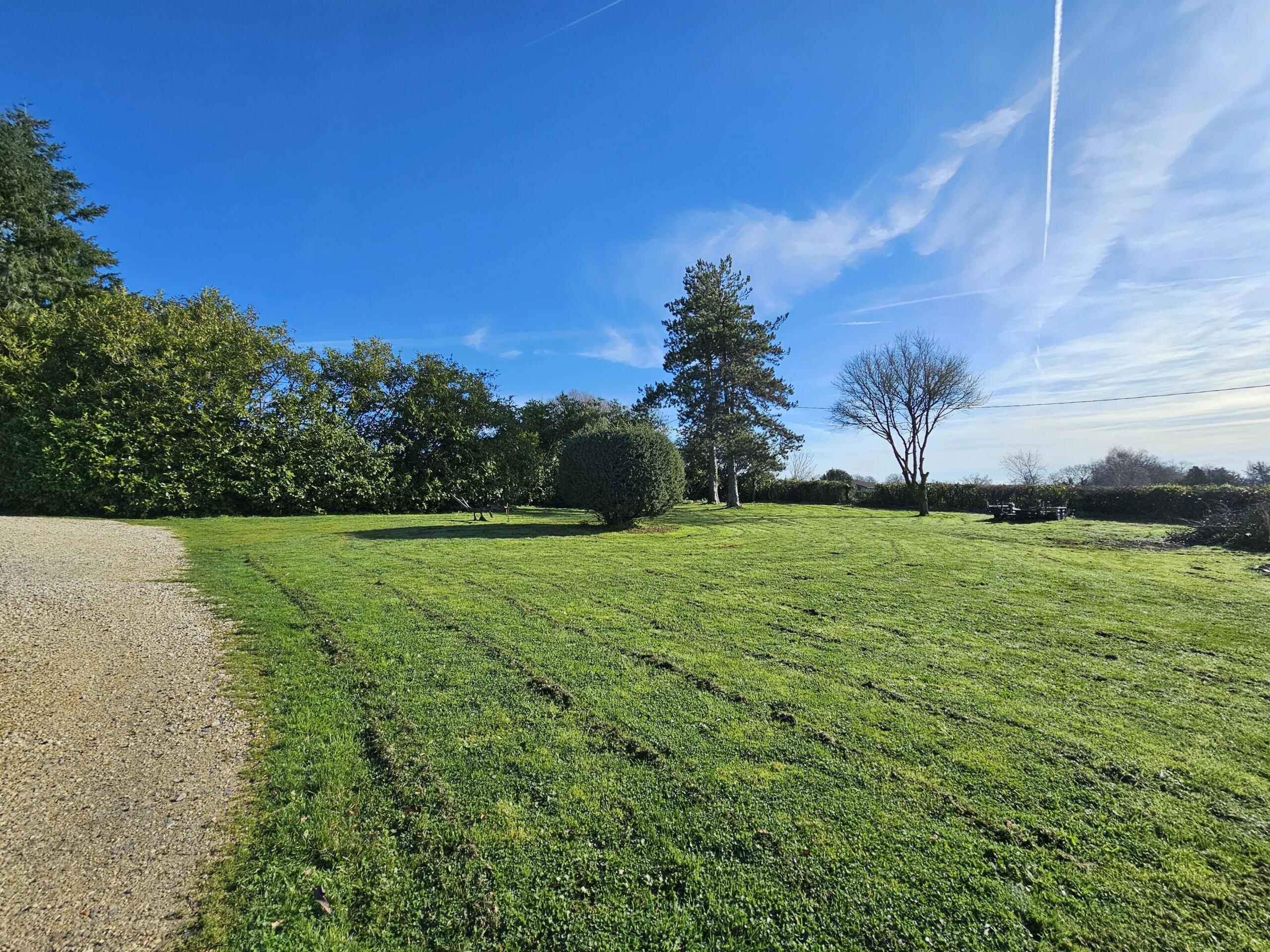 Views, Versatility and Village Convenience, Aquitaine – France – BVI84027