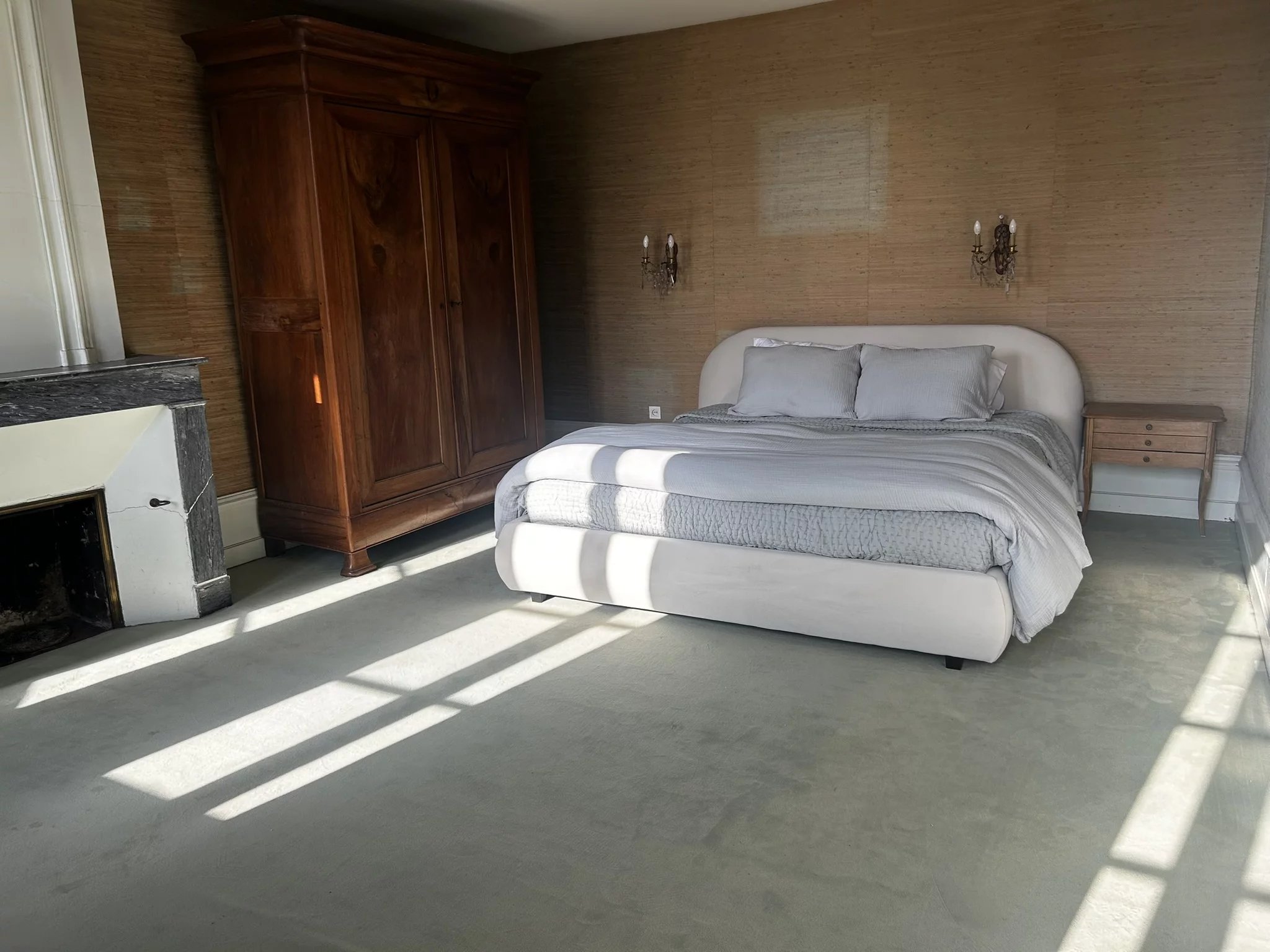 5 Bedroom townhouse with lovely garden, Poitou-Charentes – France – BVI84343