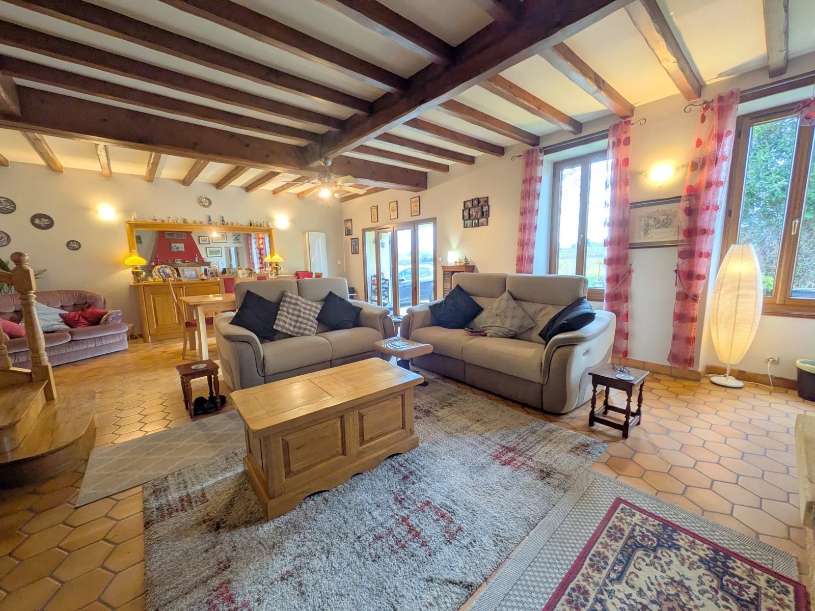 4-bed stone farmhouse with pool just 30 kms from the beach, Poitou-Charentes – France – BVI83033