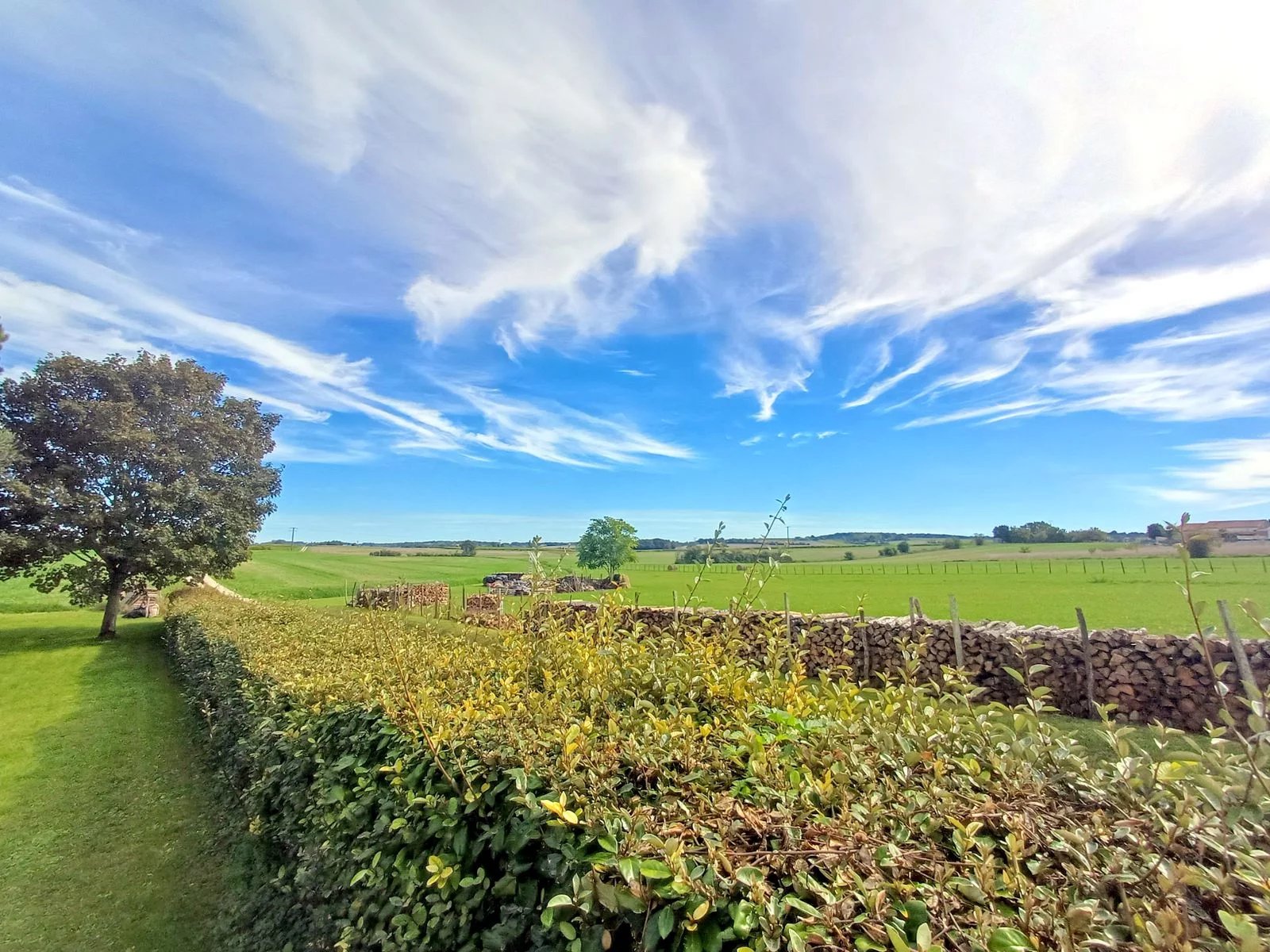 4-bed stone farmhouse with pool just 30 kms from the beach, Poitou-Charentes – France – BVI83033