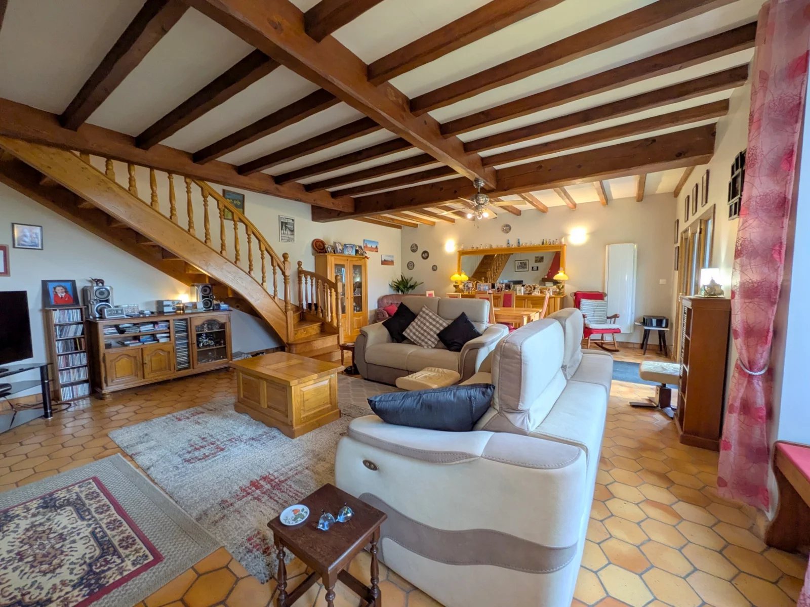 4-bed stone farmhouse with pool just 30 kms from the beach, Poitou-Charentes – France – BVI83033