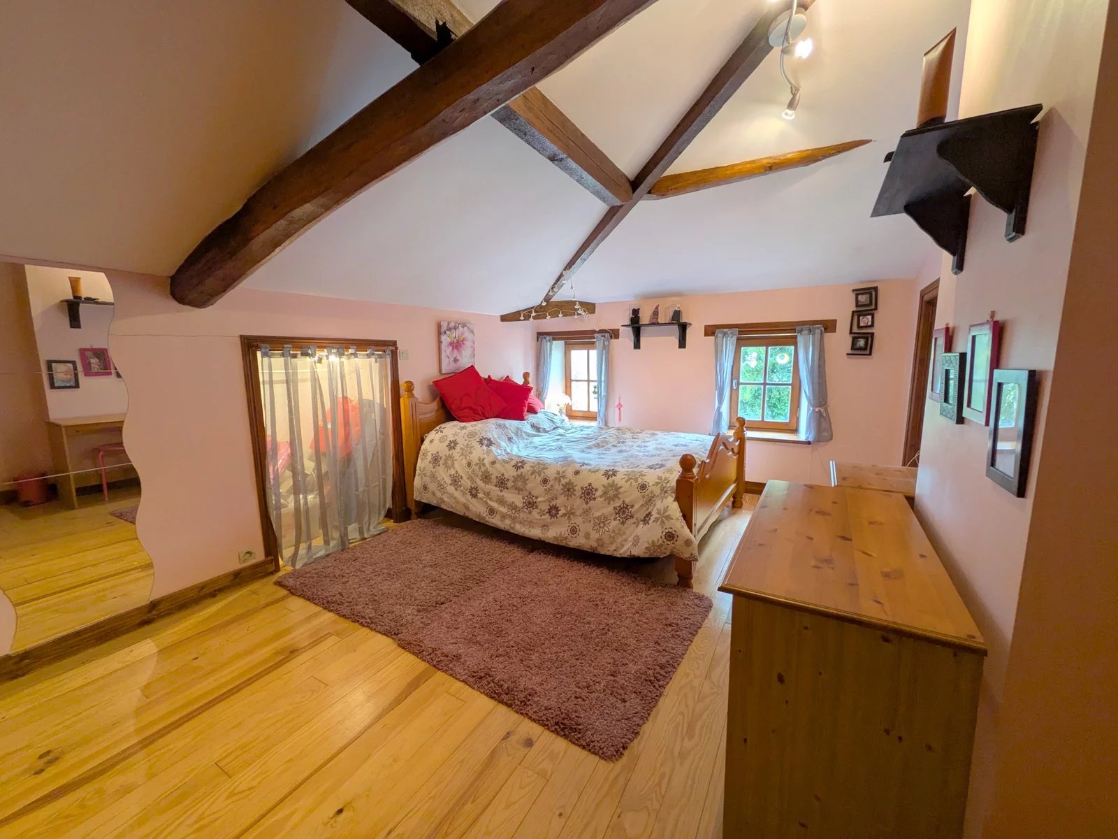 4-bed stone farmhouse with pool just 30 kms from the beach, Poitou-Charentes – France – BVI83033