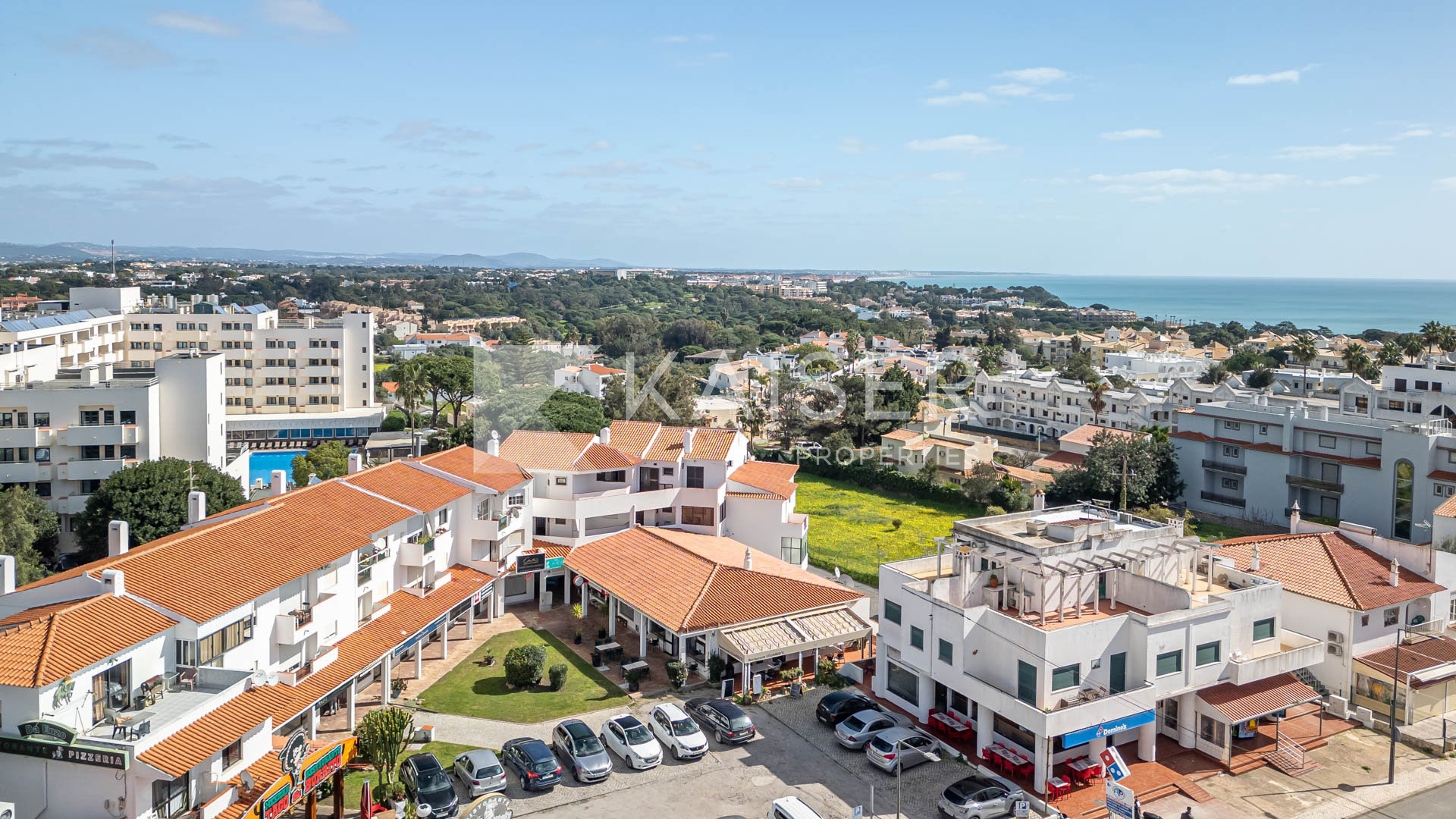 Commercial house in Albufeira, Portugal – KP1326