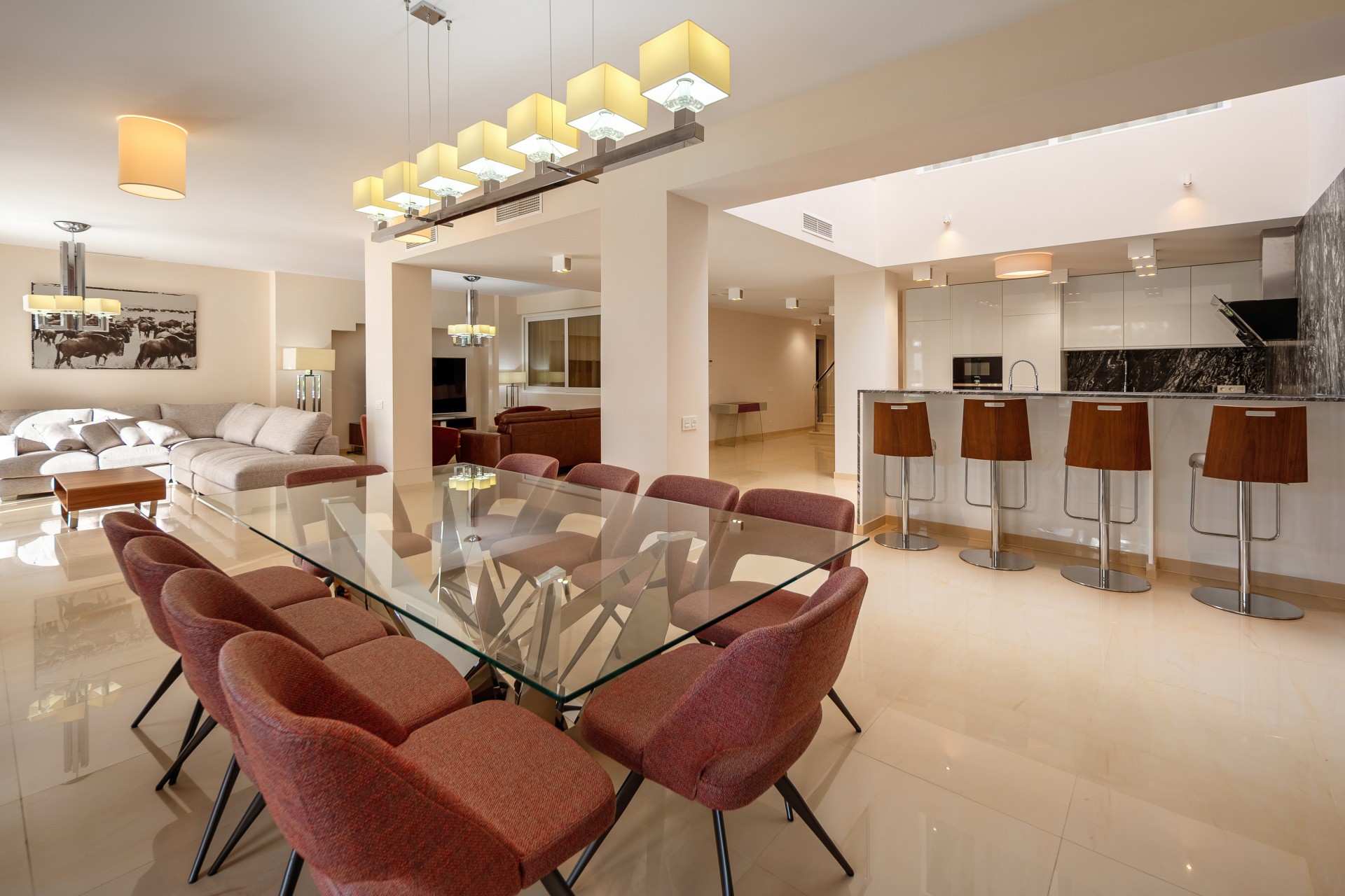 6 bedroom Apartment in Marbella, Malaga, Spain – 428-05282P