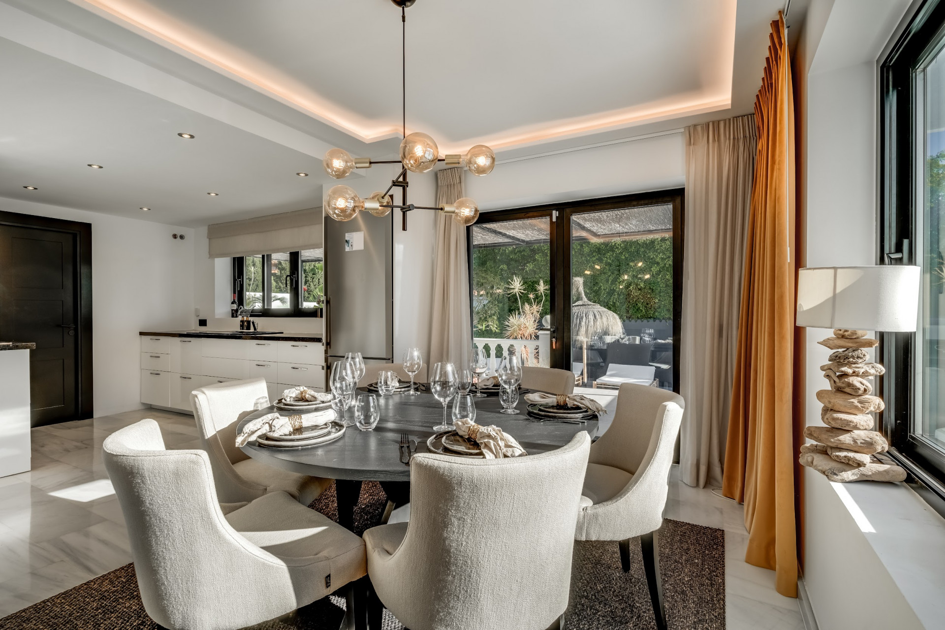 5 bedroom Villa in Marbella, Malaga, Spain – 428-05285P