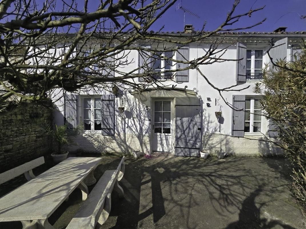 4 bedroom propriete in Varaize, Charente-Maritime, France