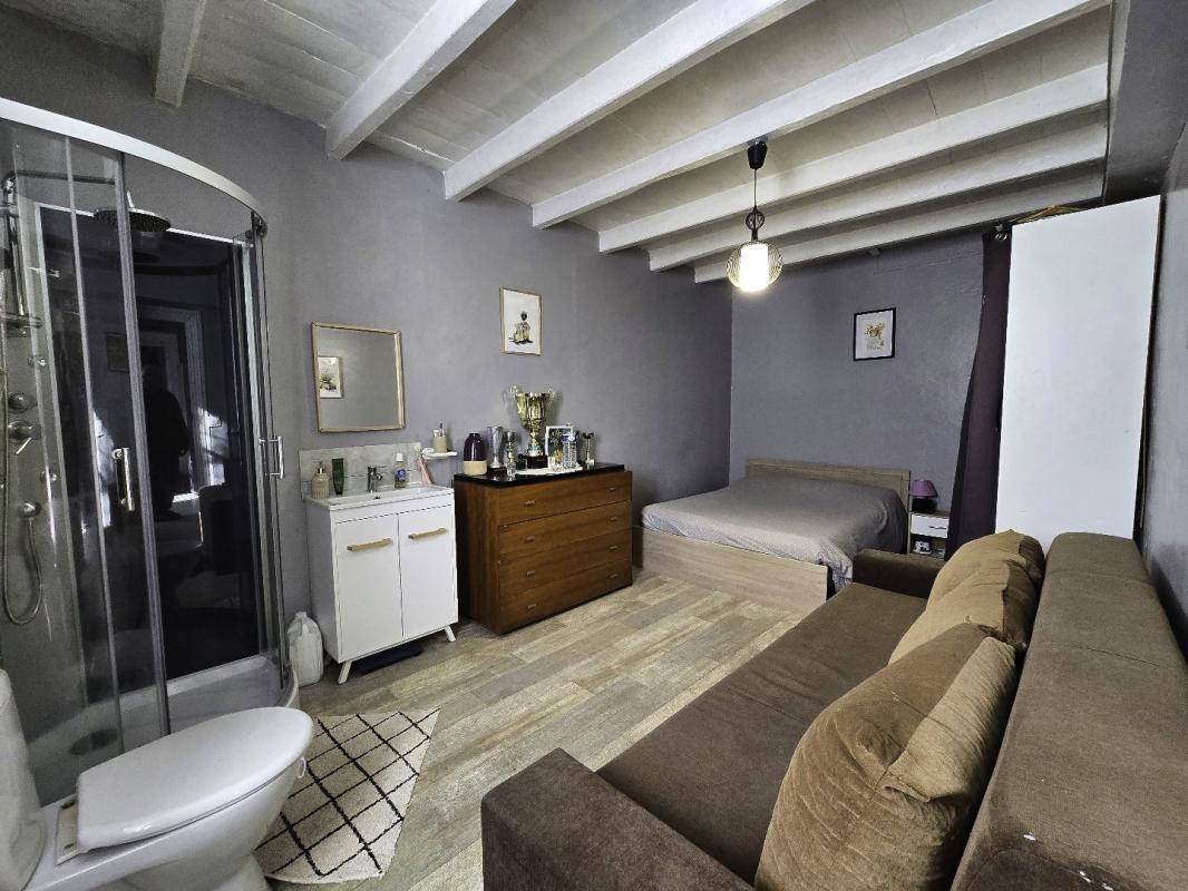 4 bedroom propriete in Varaize, Charente-Maritime, France