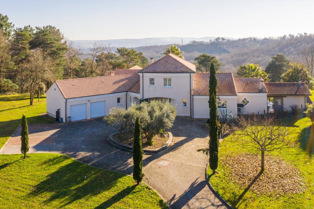 4 bedroom demeure in Ussac, Corrèze, France