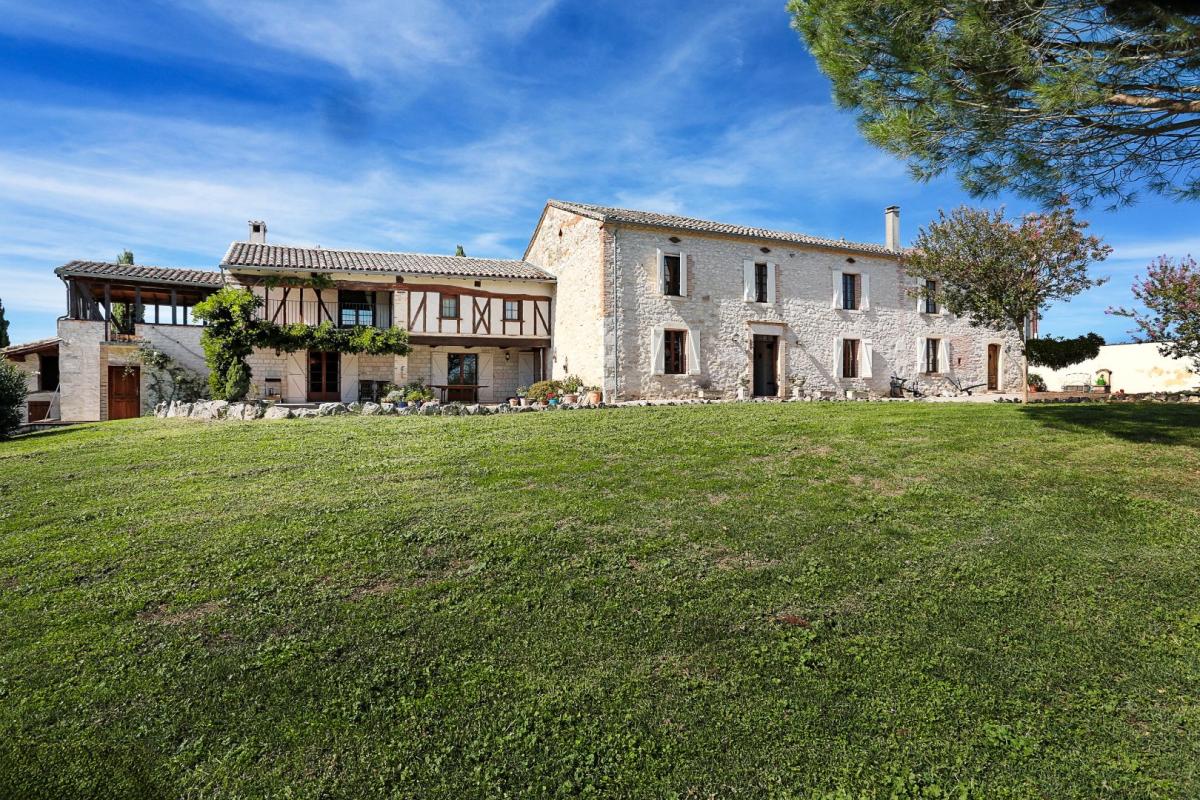 6 bedroom maison en pierres in Castelnau De Montmiral, Tarn, France