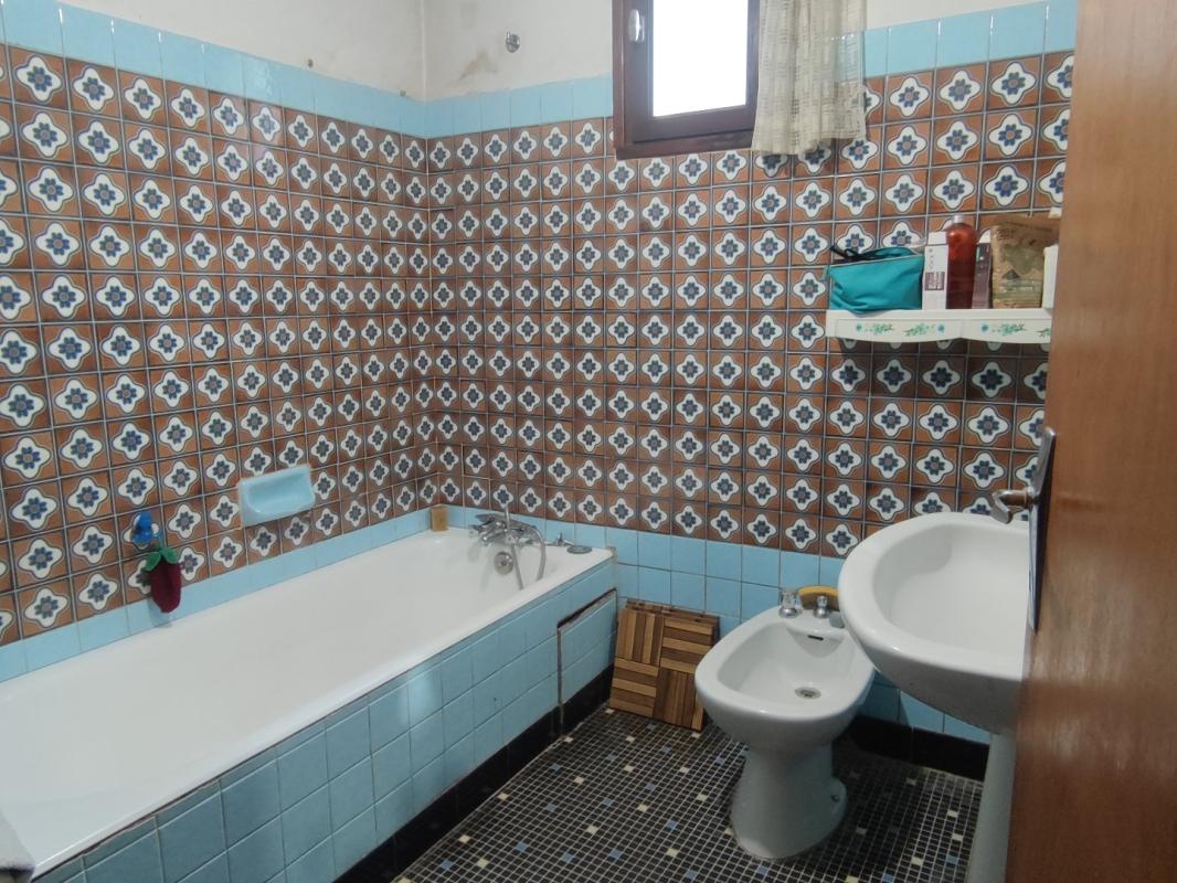 6 bedroom maison in Villeneuve D’olmes, Ariège, France