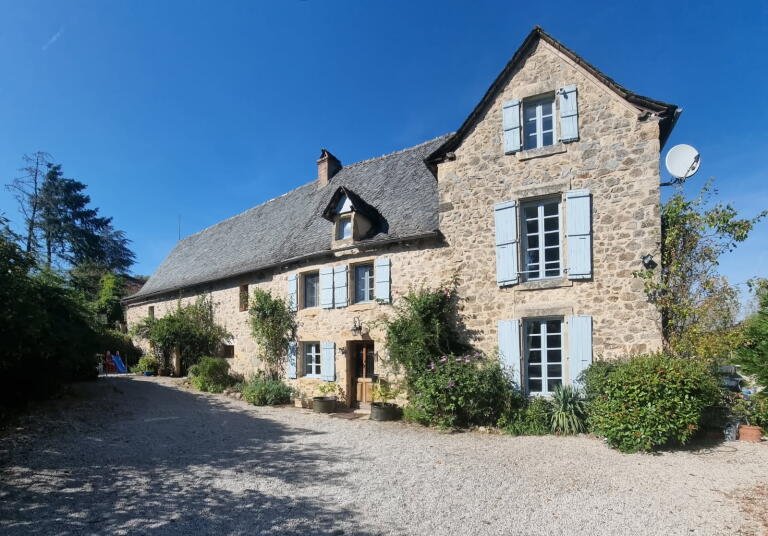 6 bedroom propriete in Maleville, Aveyron, France