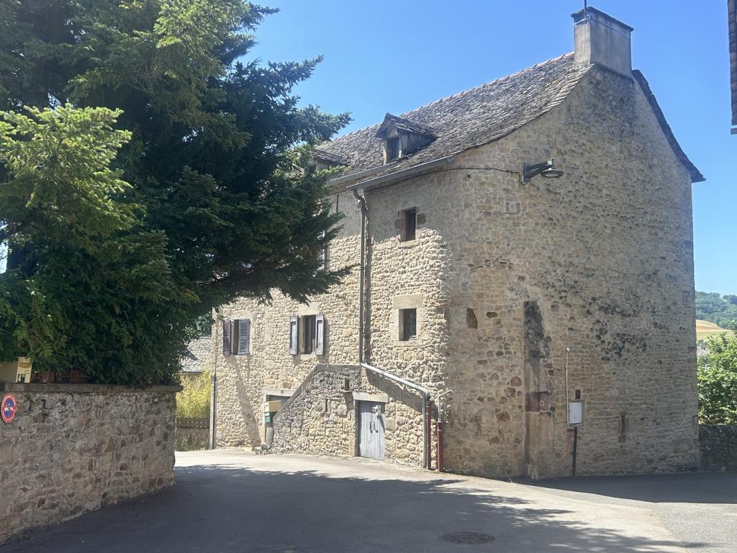 6 bedroom propriete in Agen D’aveyron, Aveyron, France