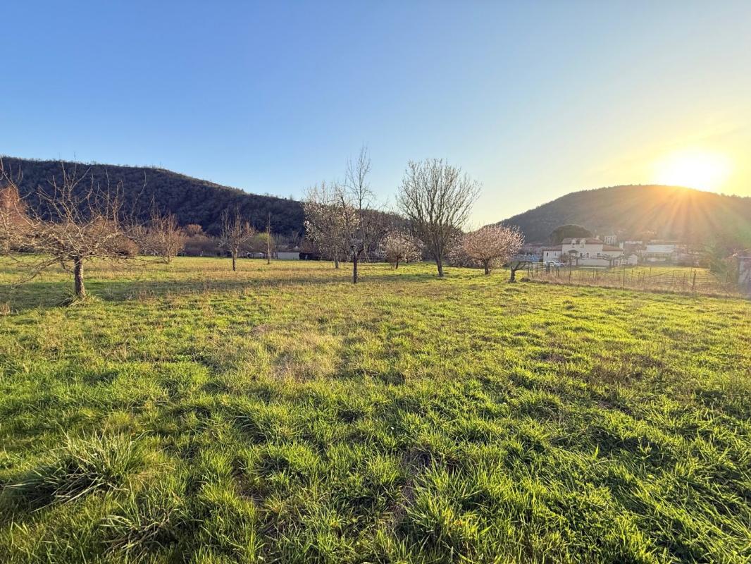 terrain in Douelle, Lot, France