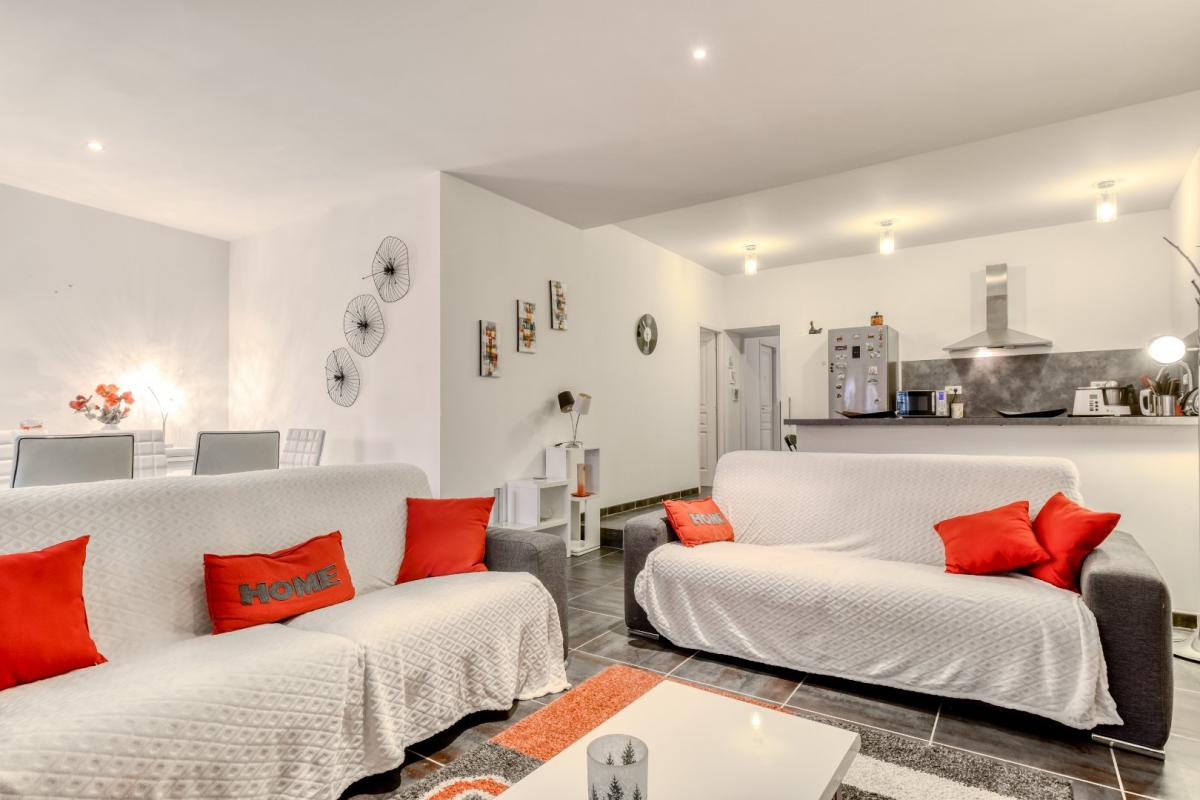 2 bedroom appartement renove in Narbonne, Aude, France