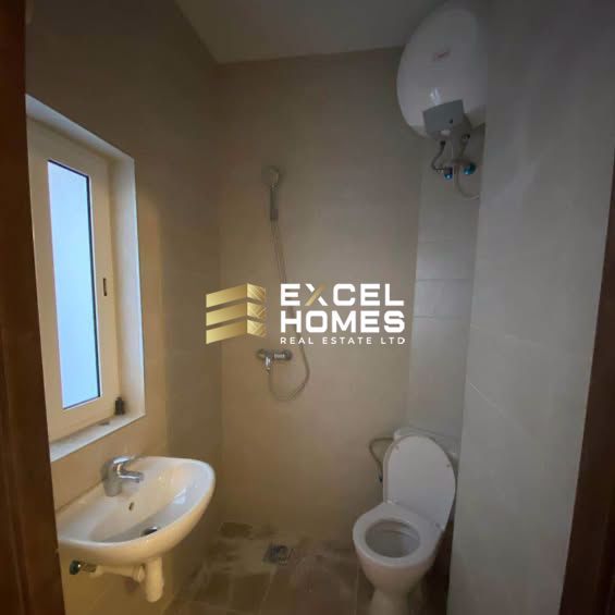 Commercial in Qormi, Malta – 66871