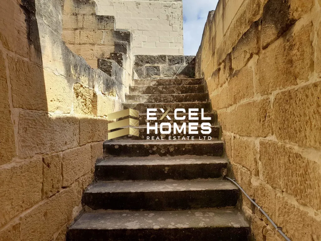 3 bedroom Farmhouse in Xewkija, Malta – 66843