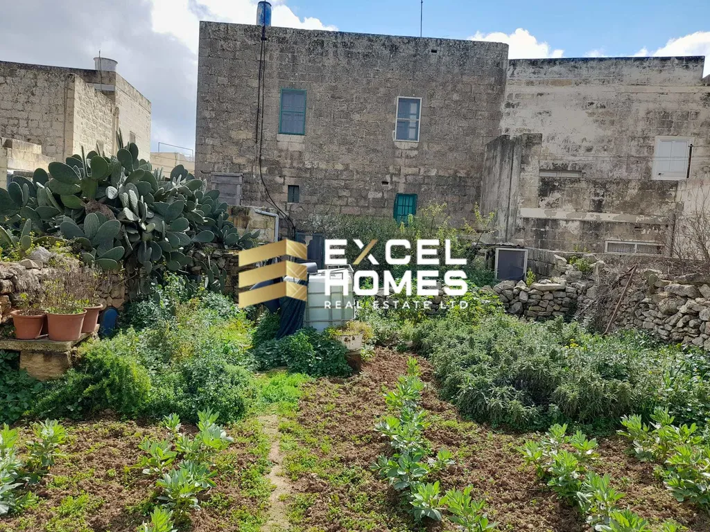 3 bedroom Farmhouse in Xewkija, Malta – 66843